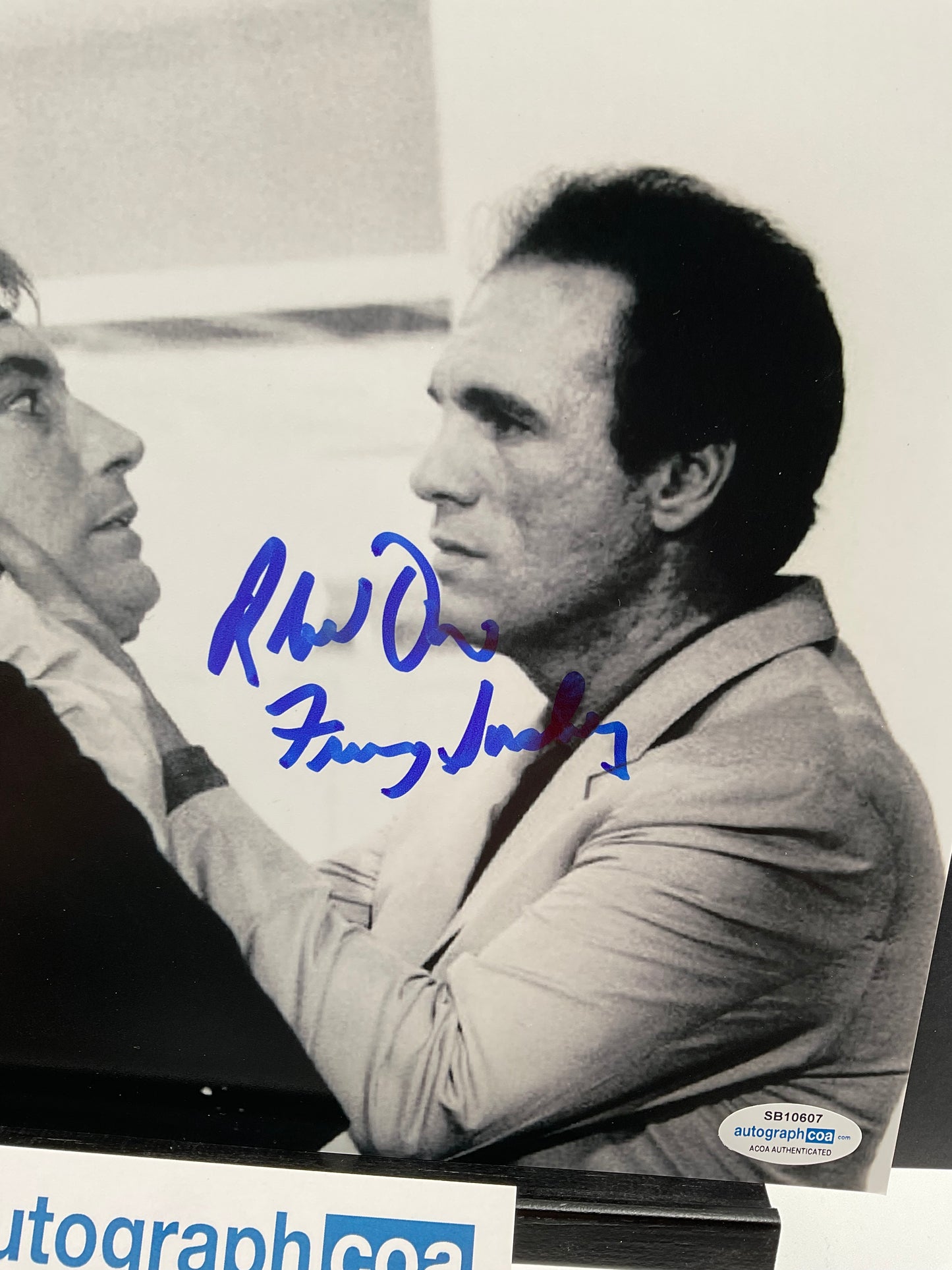 Robert Davi License to Kill James Bond Franz Sanchez Inscription signed 8x10 ACOA