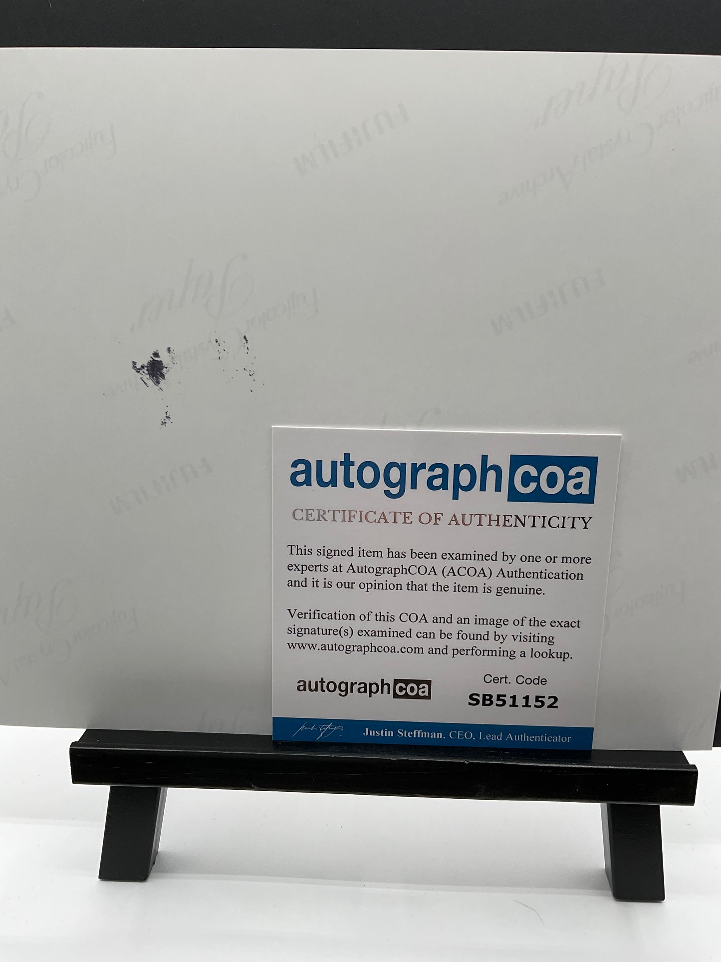 Vanessa Bayer DC League of Super Pets signed photo 8x10 ACOA Animated