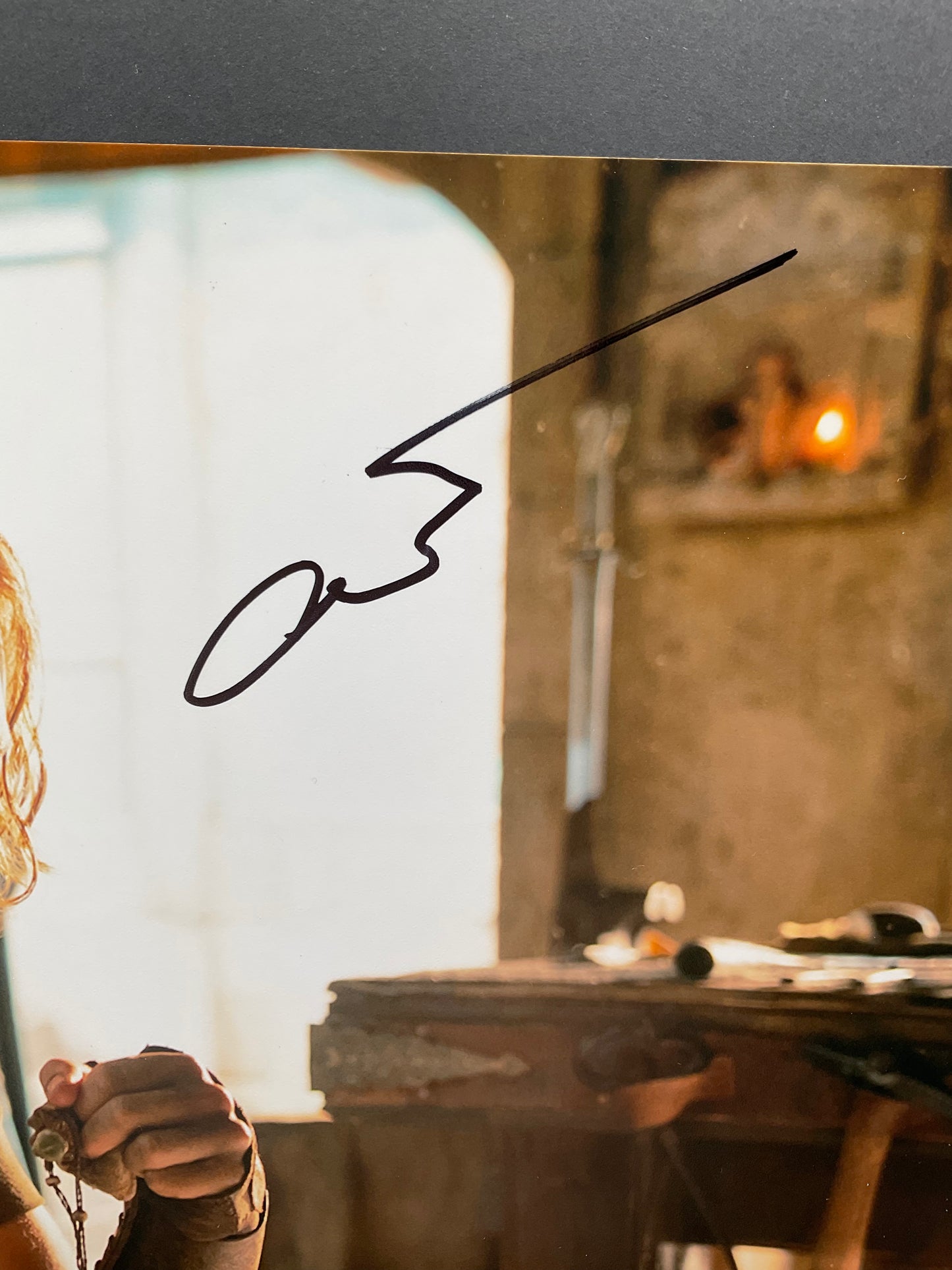 Charlie Vickers Lord of the Rings The Rings of Power signed 8x10 ACOA