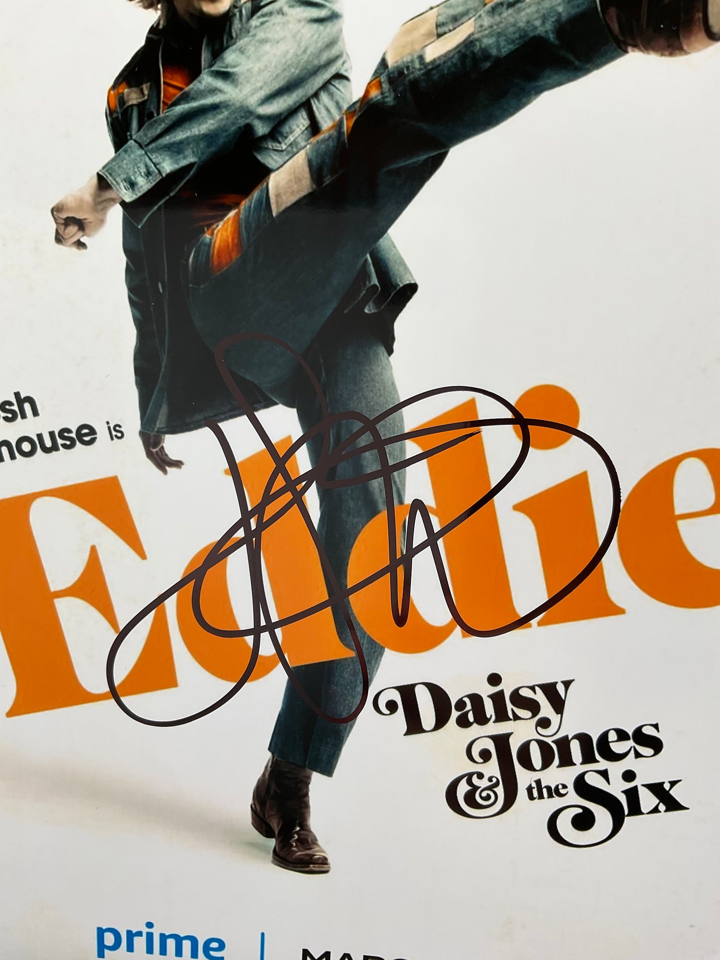 Josh Whitehouse Daisy Jones & The Six signed 8x10 ACOA