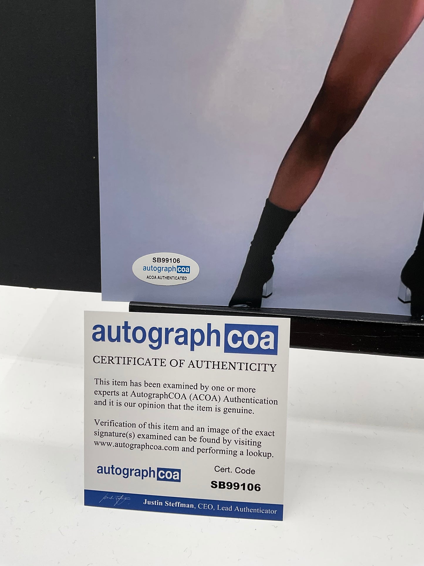 Emilia Jones Sexy signed 8x10 ACOA Coda