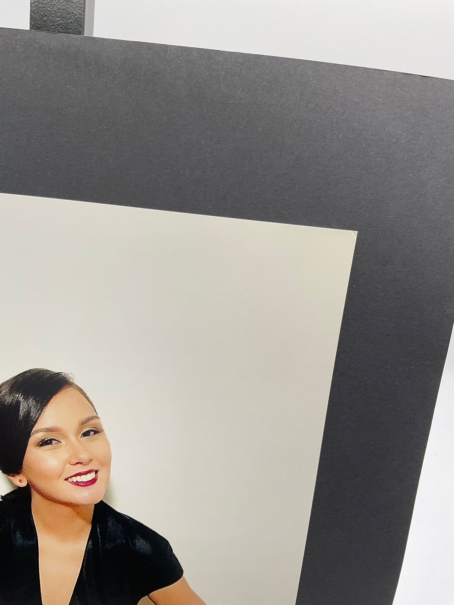 Beauty Gonzalez Sexy signed 8x10 ACOA