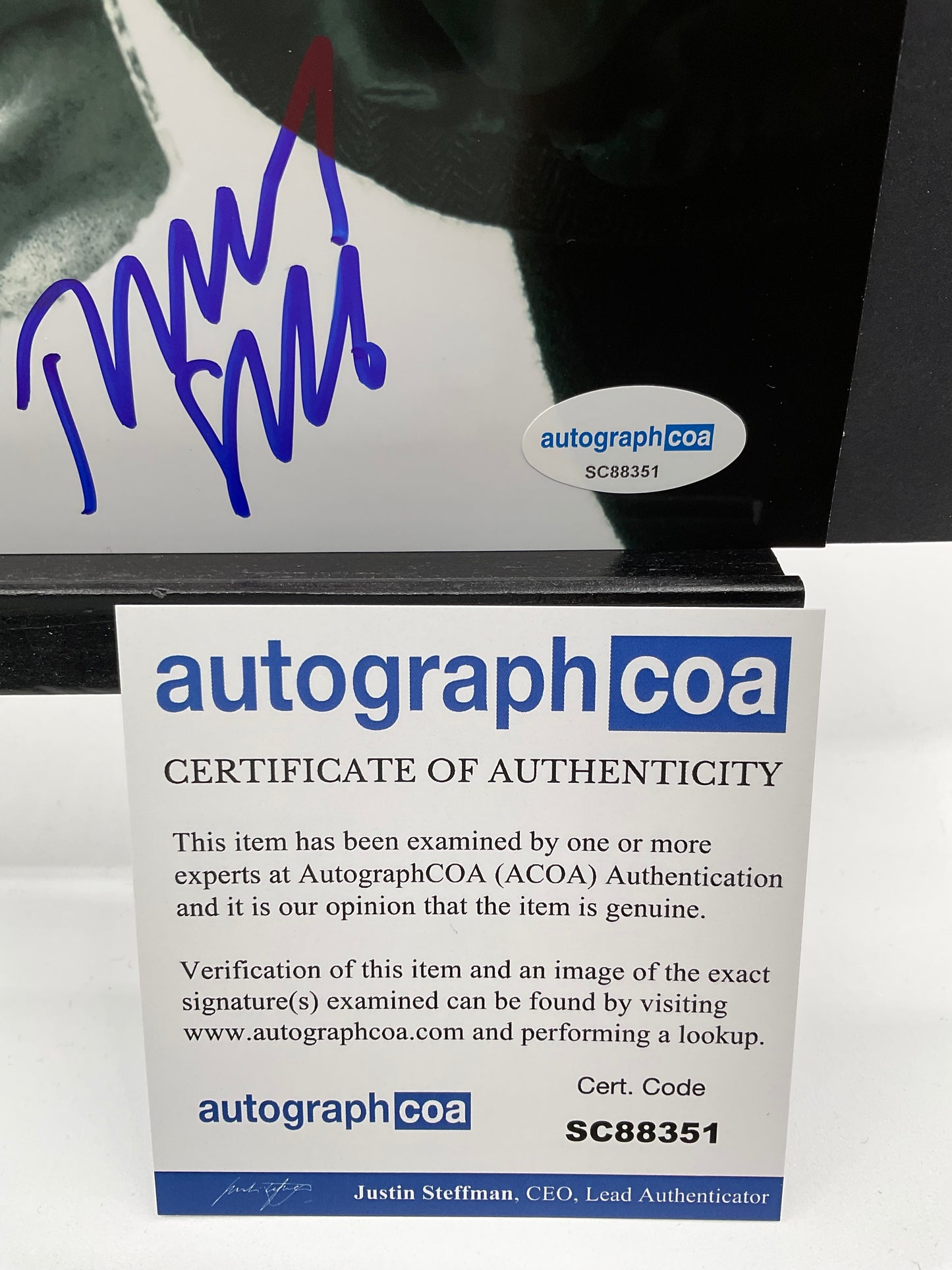Jeremy Strong Succession signed photo 8x10 ACOA