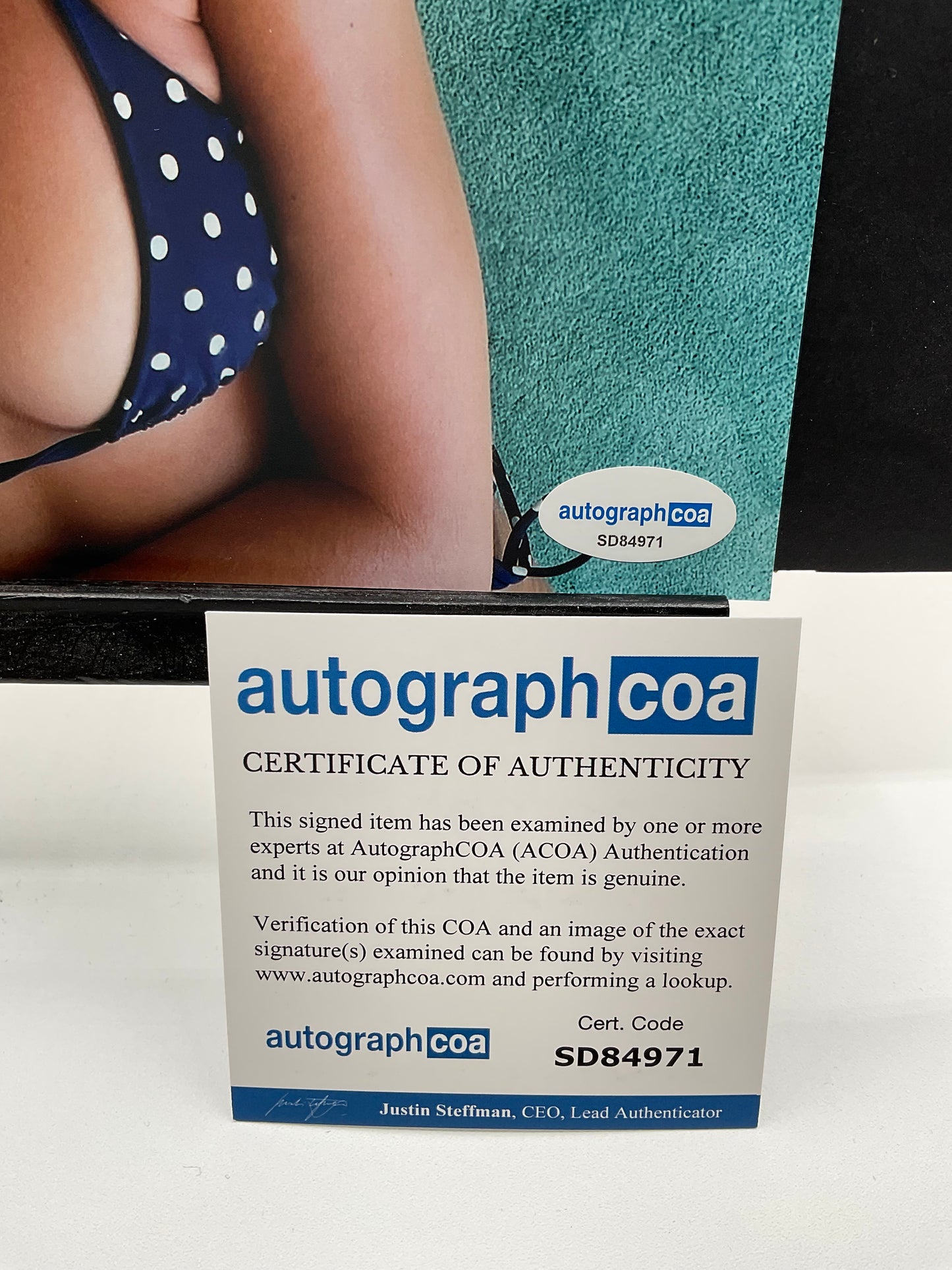 Suede Brooks signed photo 8x10 ACOA Sexy Influencer