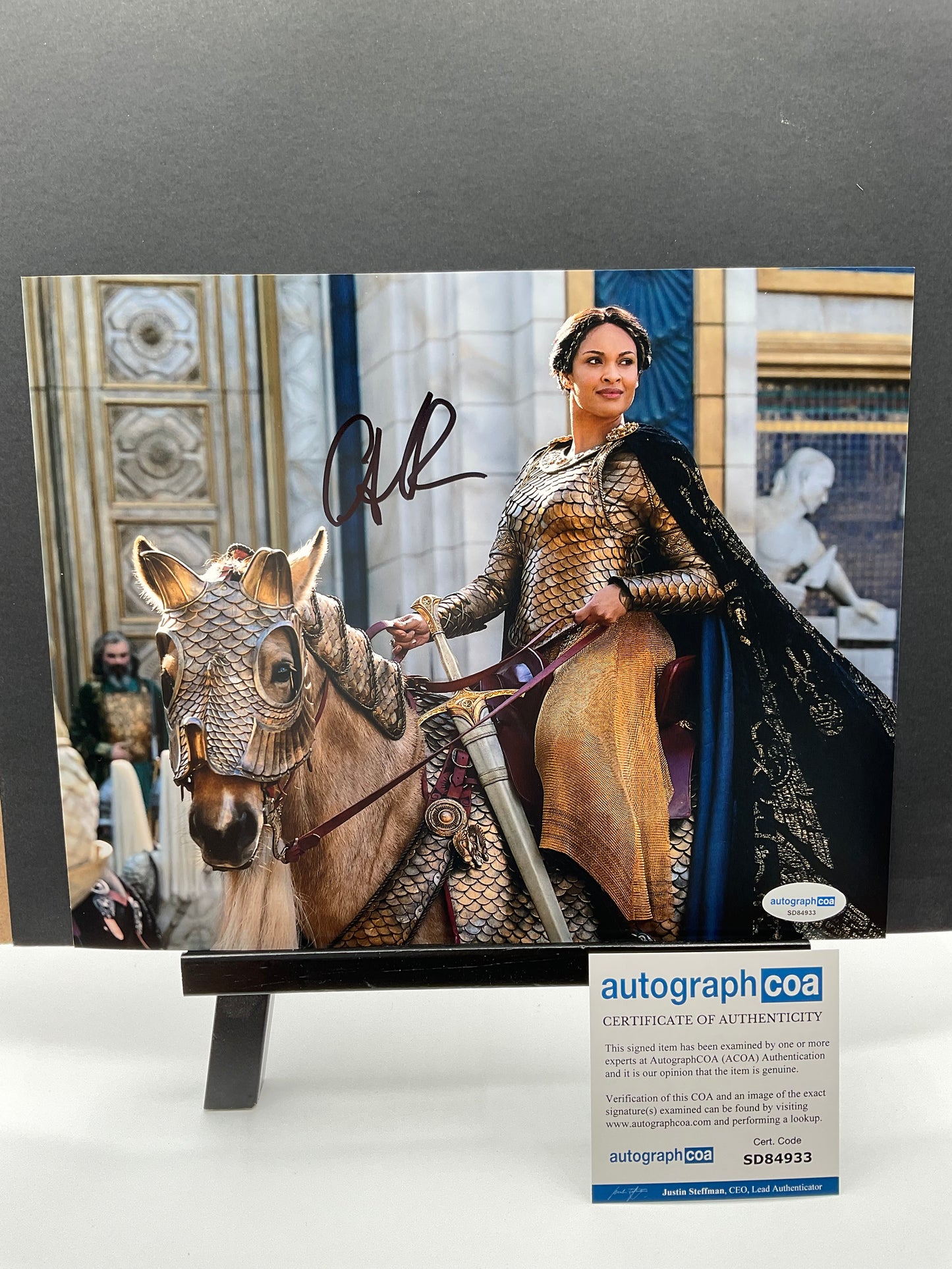 Cynthia Addai Robinson Lord of the Rings signed photo 8x10 ACOA