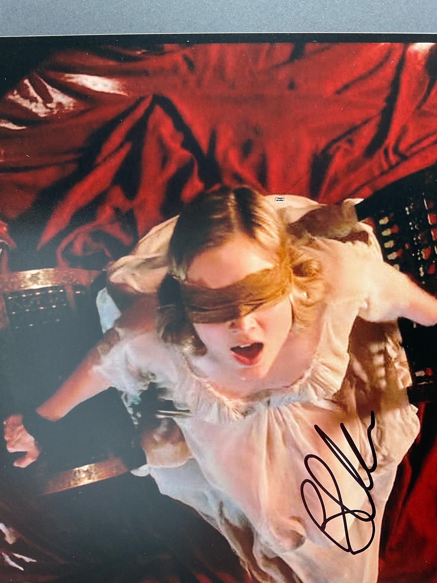 Bella Heathcote Dark Shadows signed 8x10 ACOA