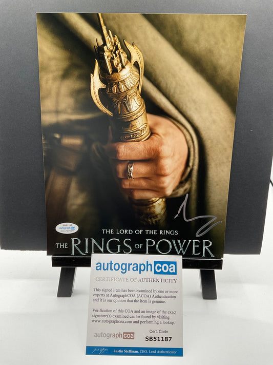 Robert Aramayo Lord of the Rings The Rings of Power signed 8x10 ACOA