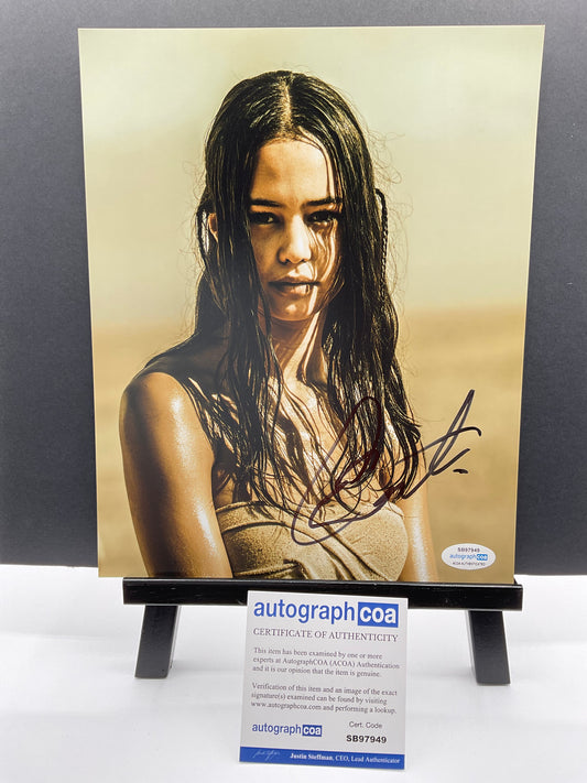 Courtney Eaton Mad Max : Fury Road signed 8x10 ACOA