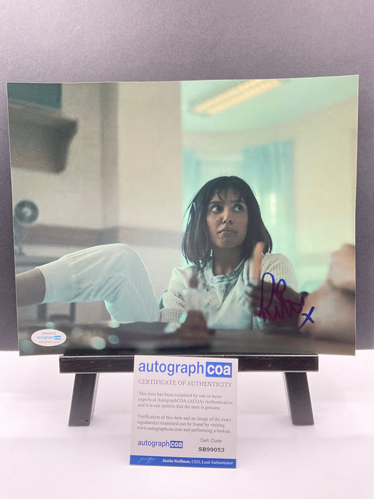 Ritu Arya Umbrella Academy signed 8x10 ACOA