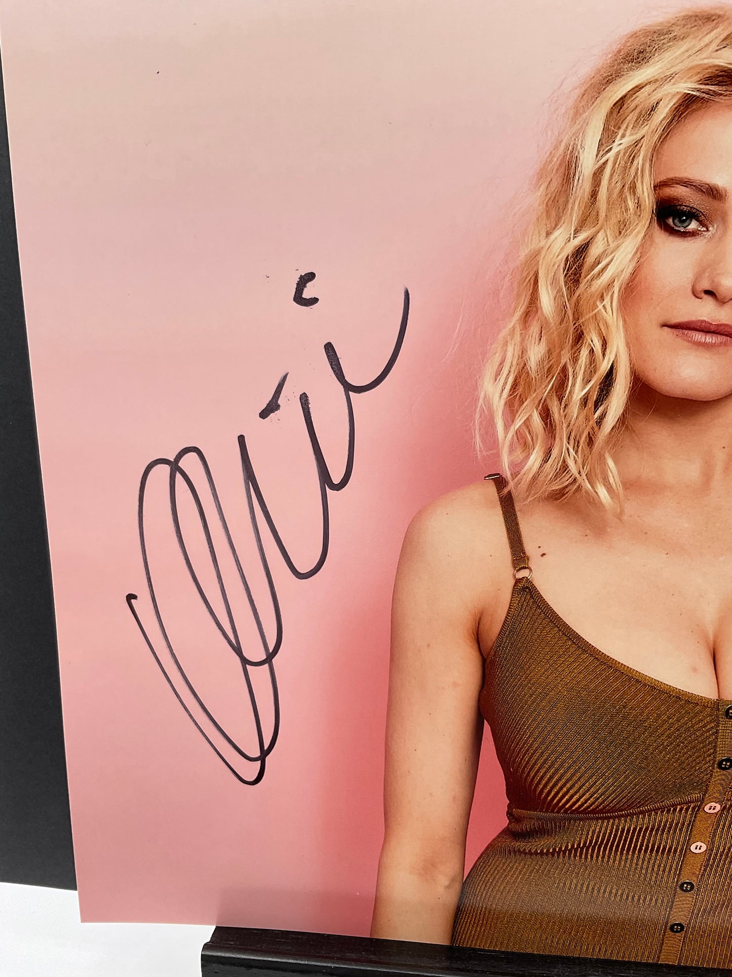 Olivia Taylor Dudley Sexy signed 8x10 ACOA