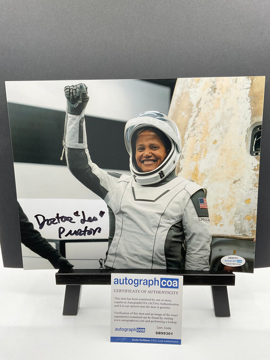 Sian Proctor SpaceX Astronaut signed 8x10 ACOA