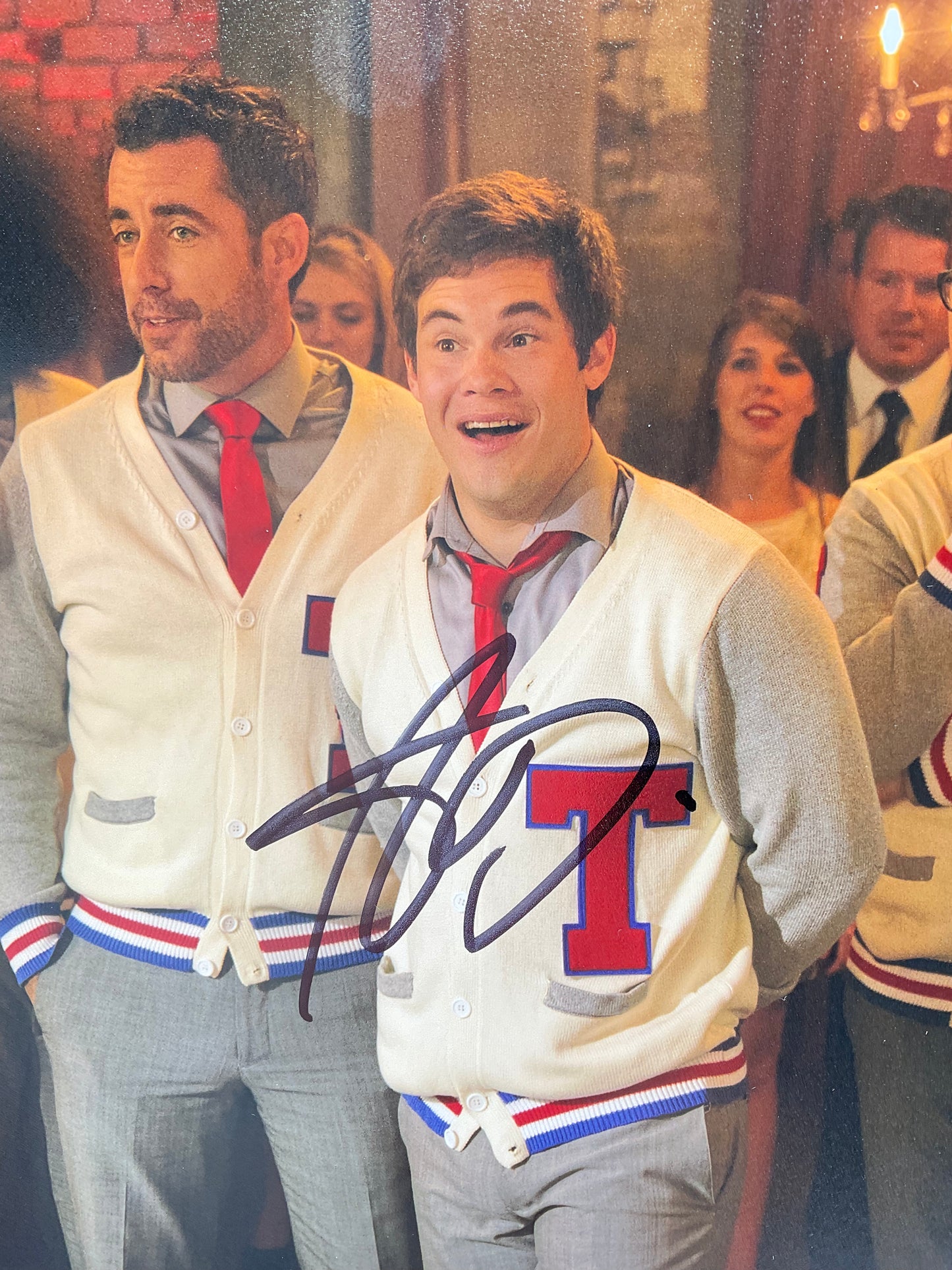 Adam Devine Pitch Perfect signed 8x10 ACOA