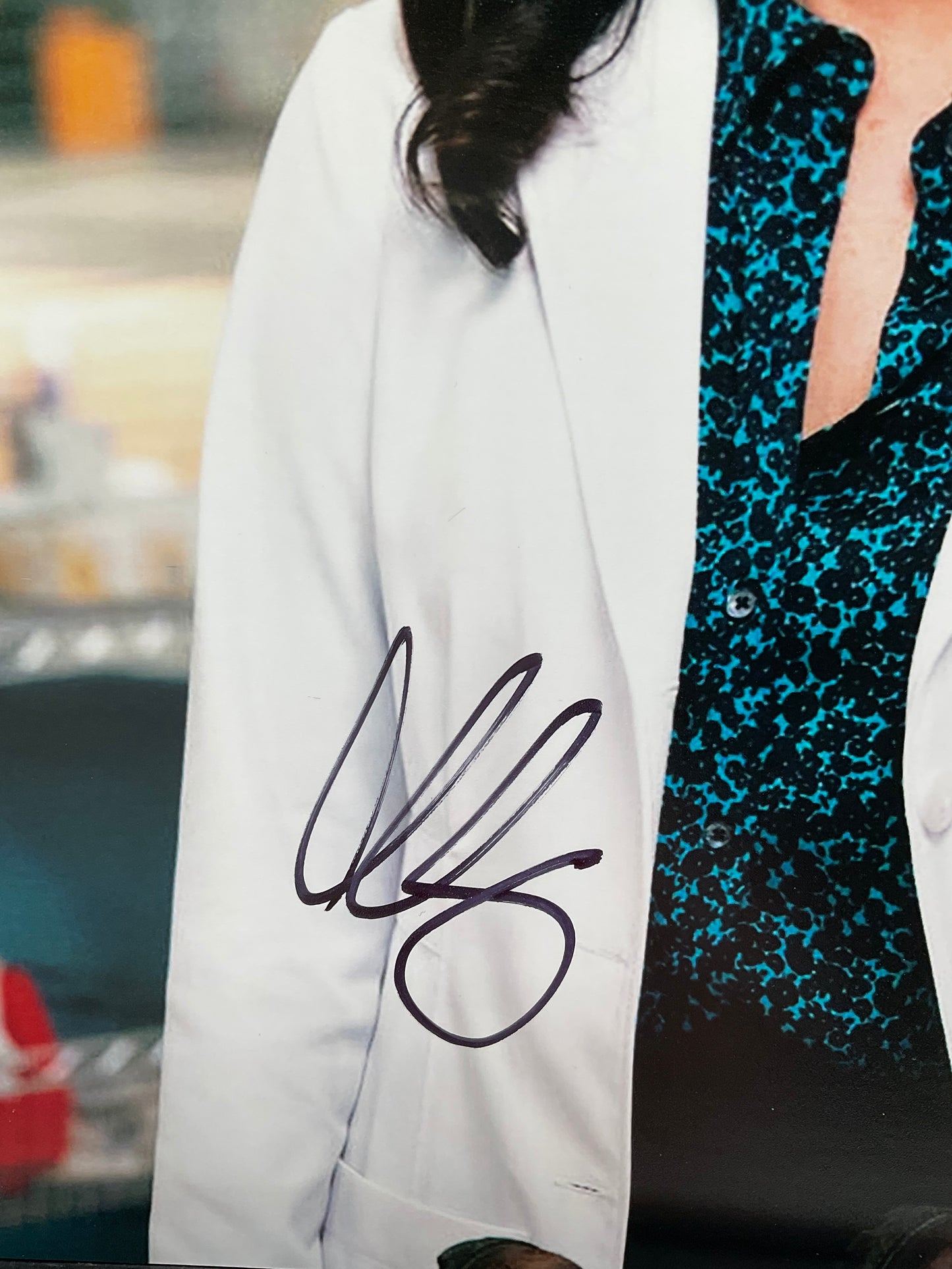 Christina Chang The Good Doctor signed 8x10 ACOA