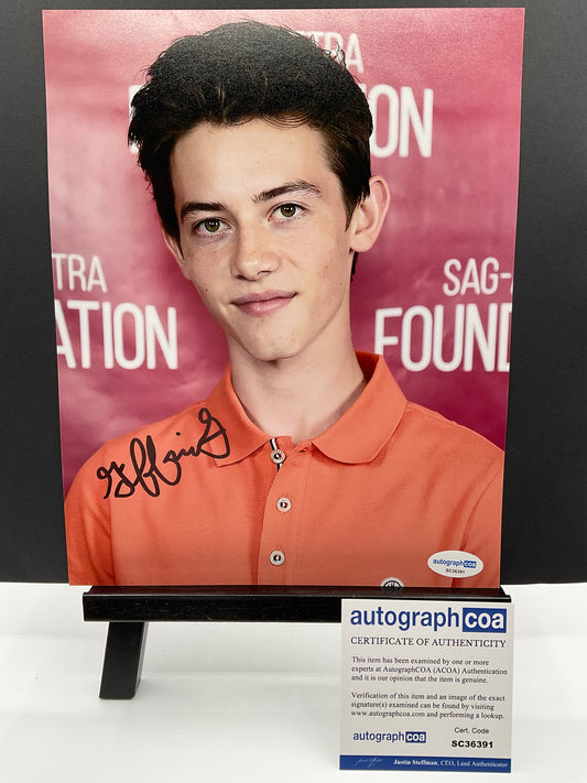 Griffin Gluck Red Carpet signed photo 8x10 ACOA