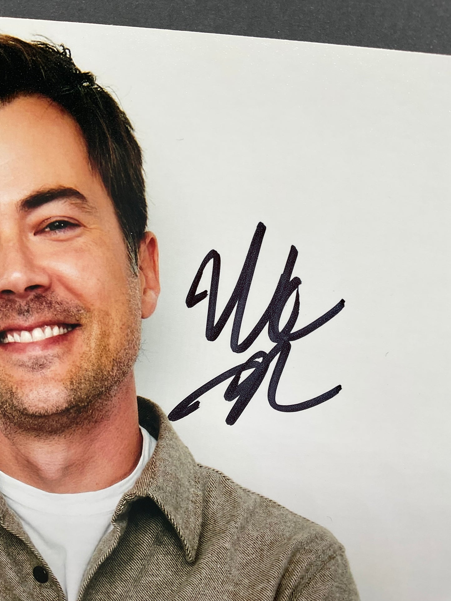 Matt Long Manifest signed photo 8x10 ACOA