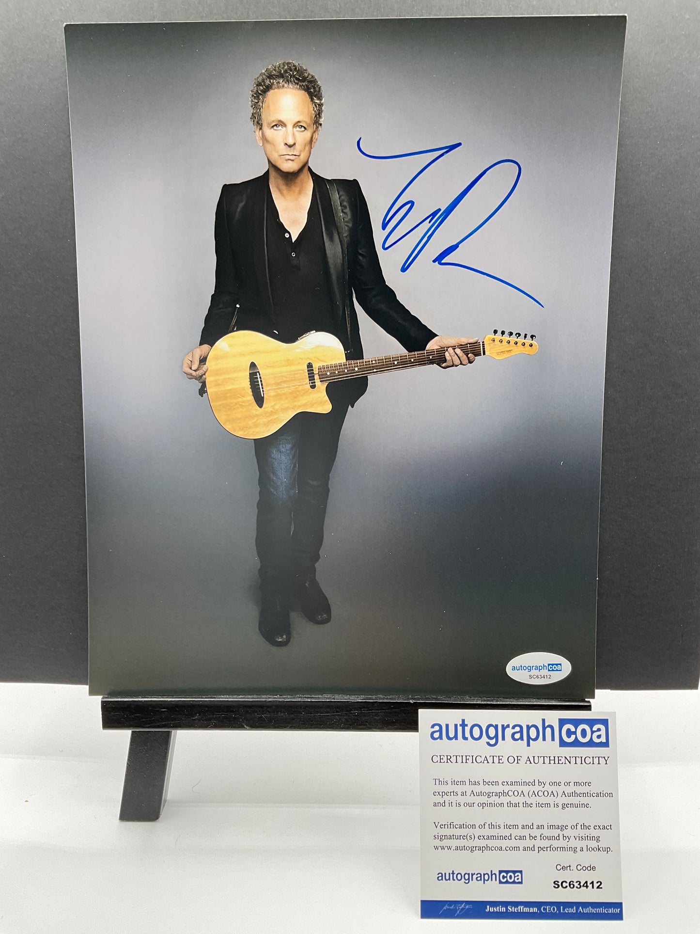 Lindsey Buckingham signed Fleetwood Mac 8x10 ACOA