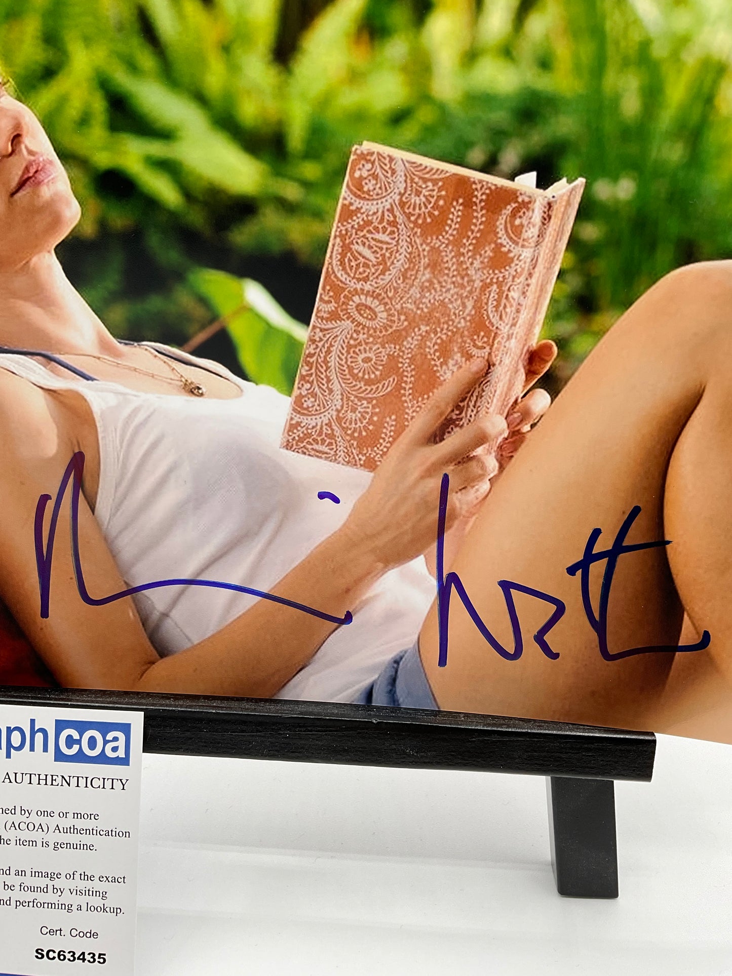 Naomi Watts signed The Impossible 8x10 ACOA