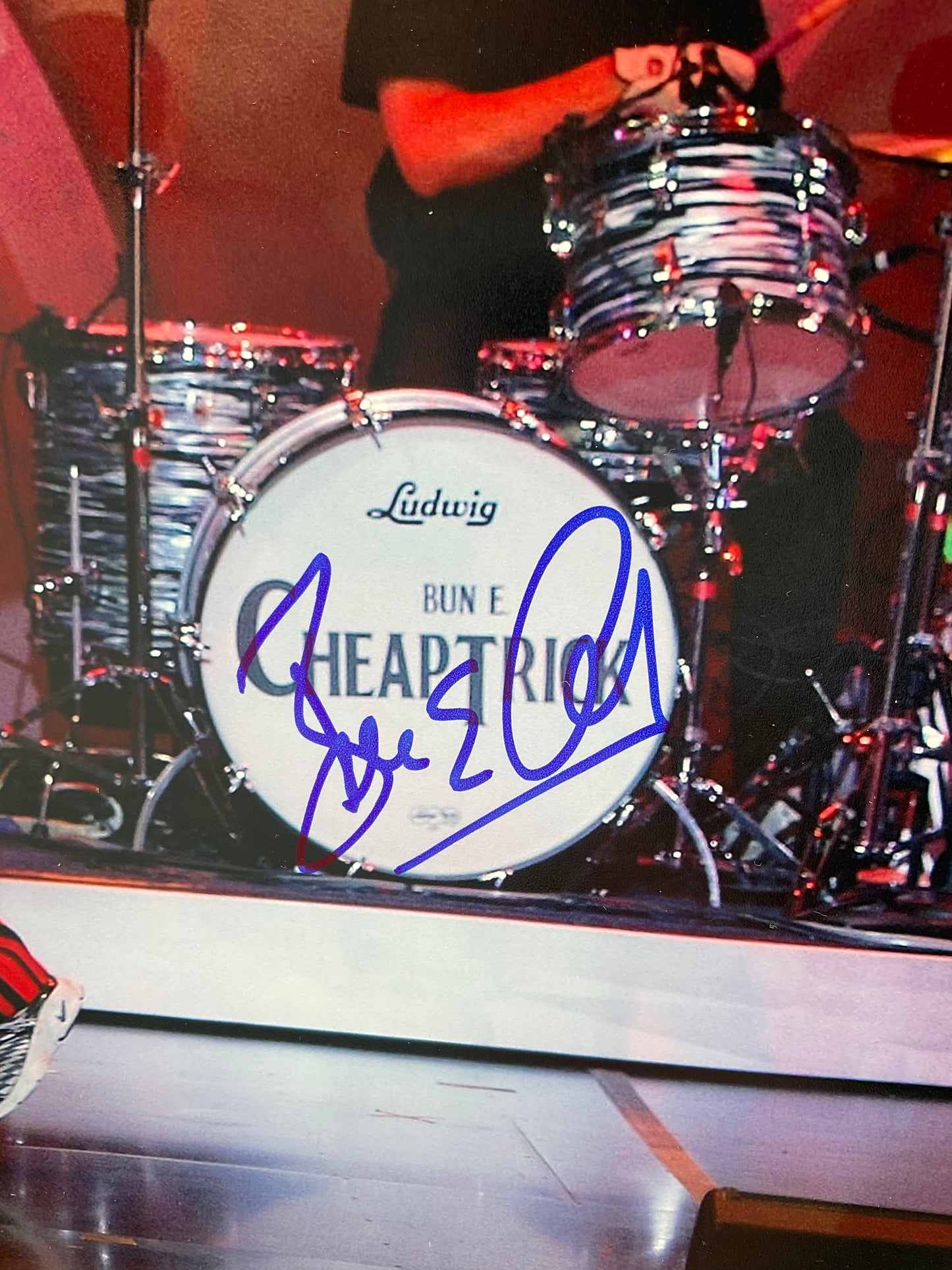 Bun E. Carlos signed Cheap Trick 8x10 ACOA Rock Music HOF