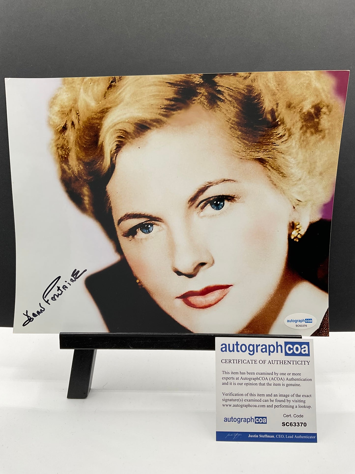 Joan Fontaine signed 8x10 ACOA Hollywood Headshot