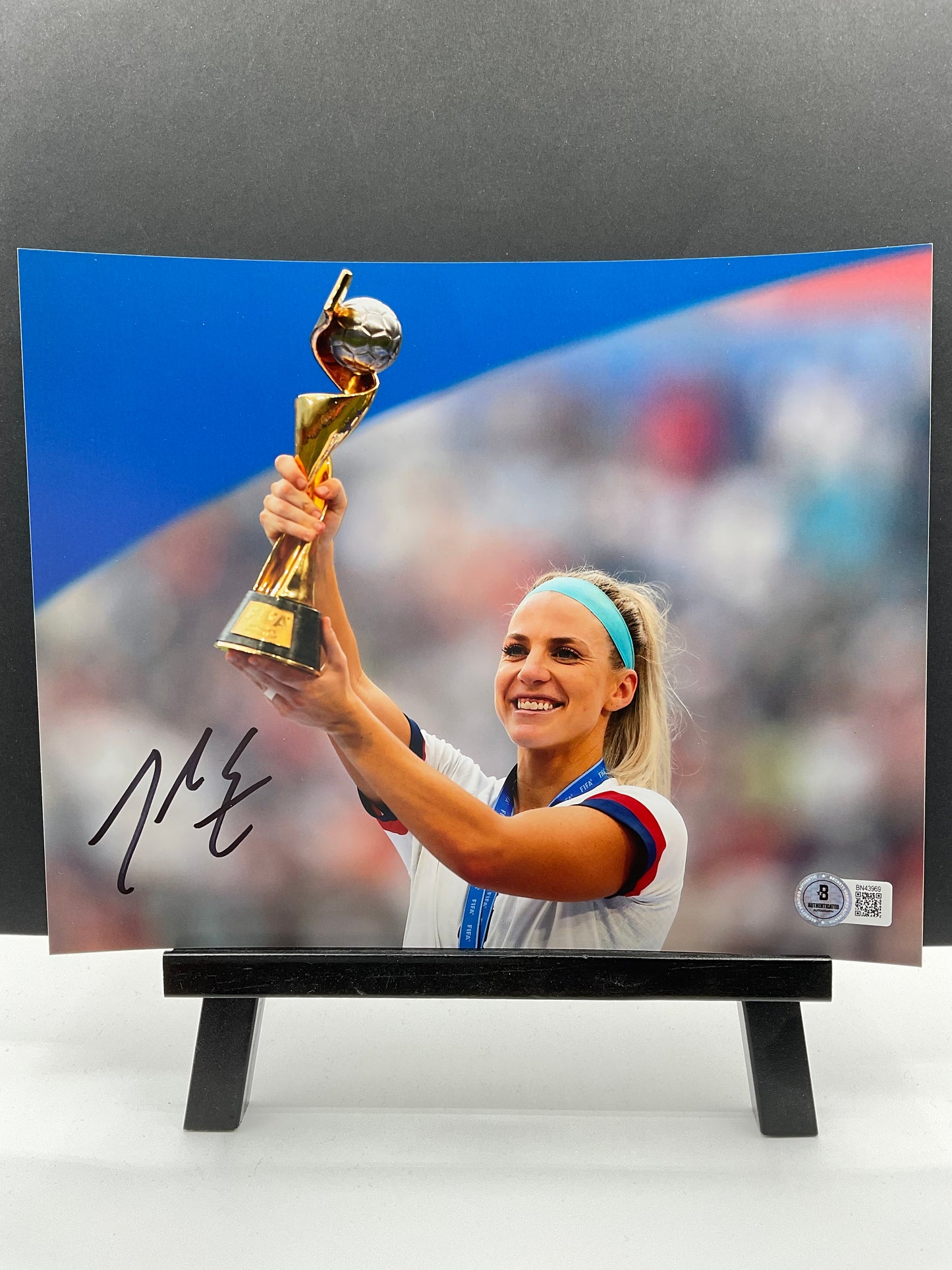 Julie Ertz signed photo US Soccer 8x10 Beckett World Cup