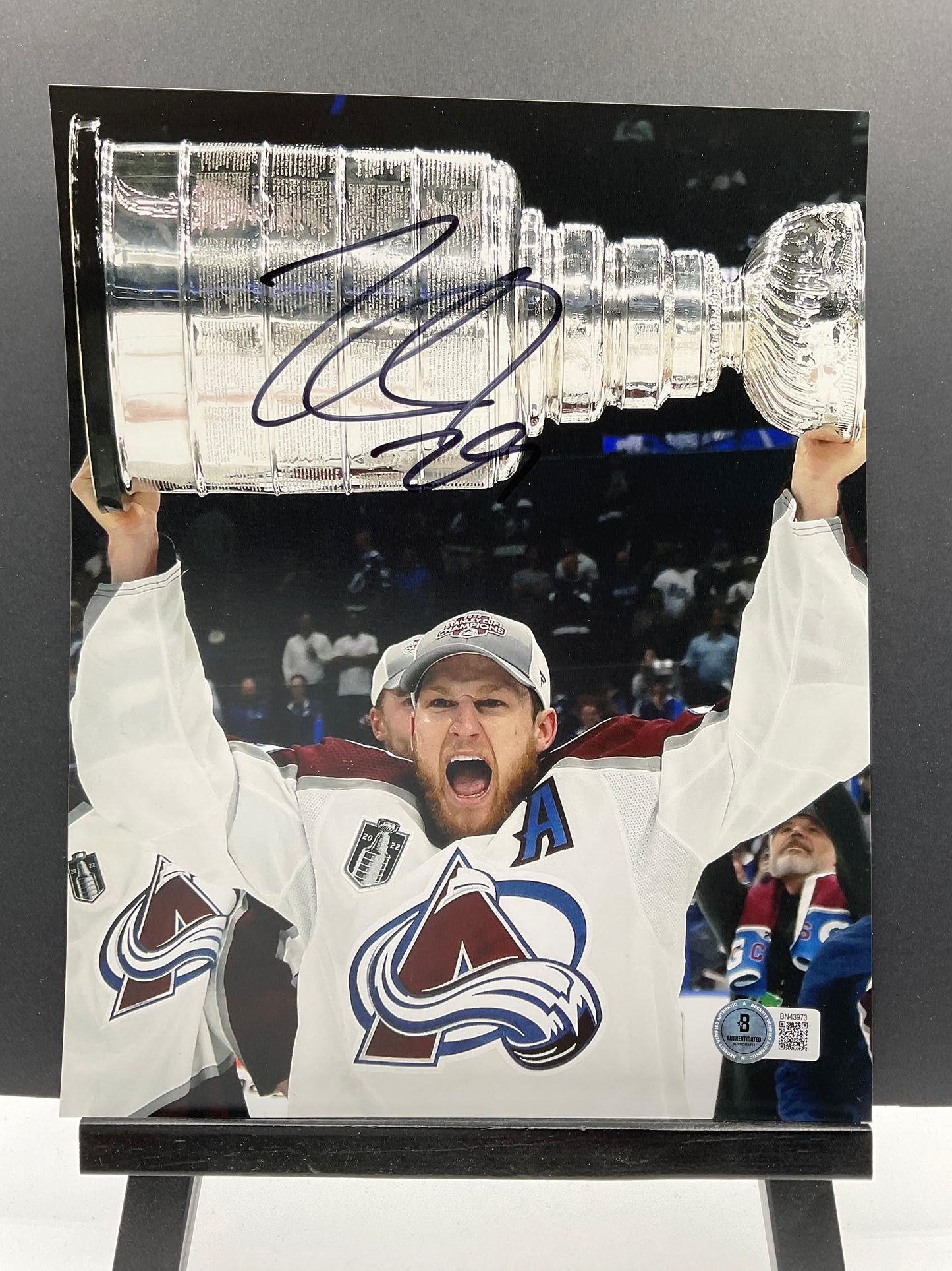 Nathan MacKinnon signed photo Colorado Avalanche 8x10 Beckett Stanley Cup