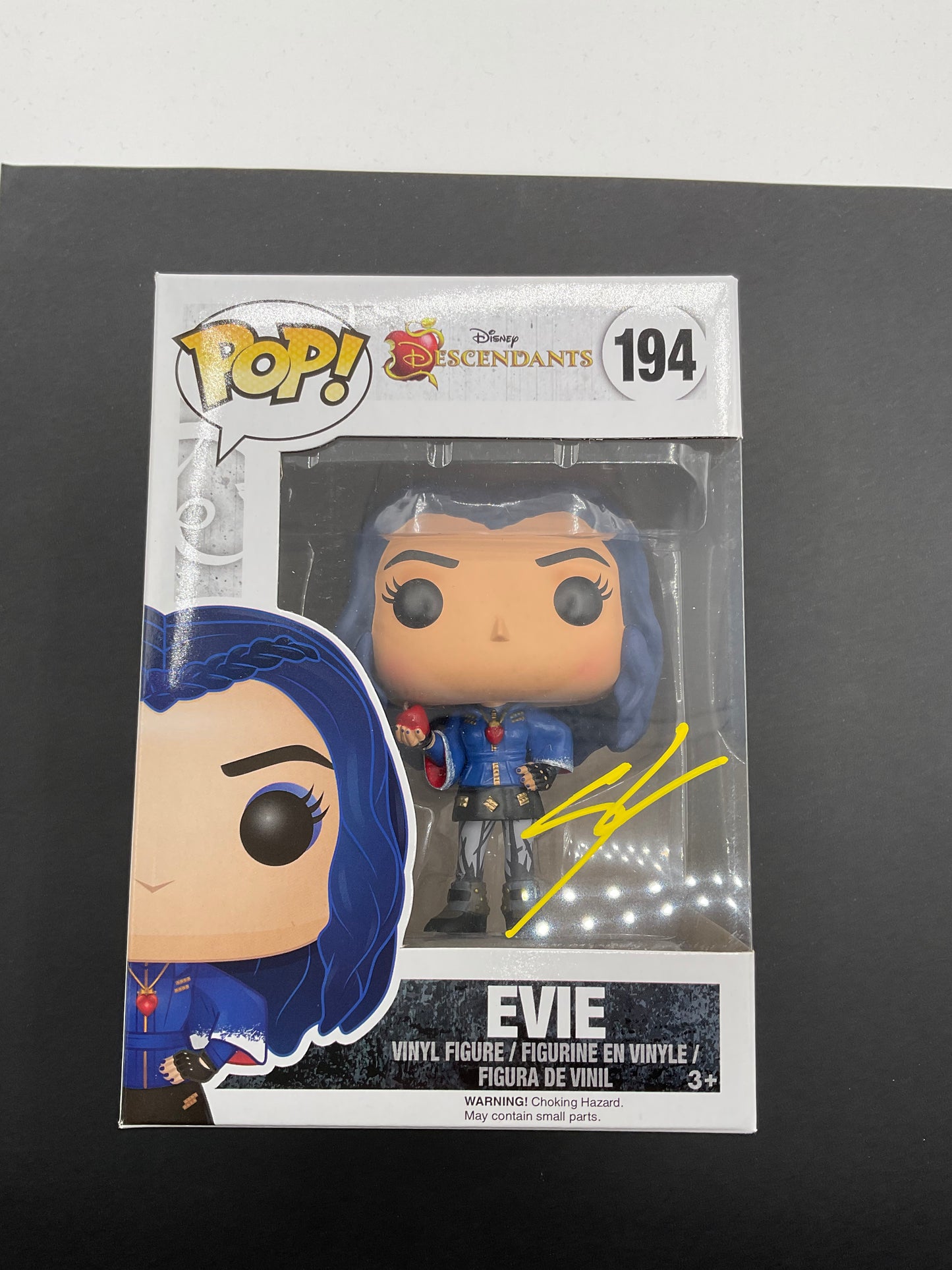 Sofia Carson Descendants signed Funko Pop Beckett COA Disney