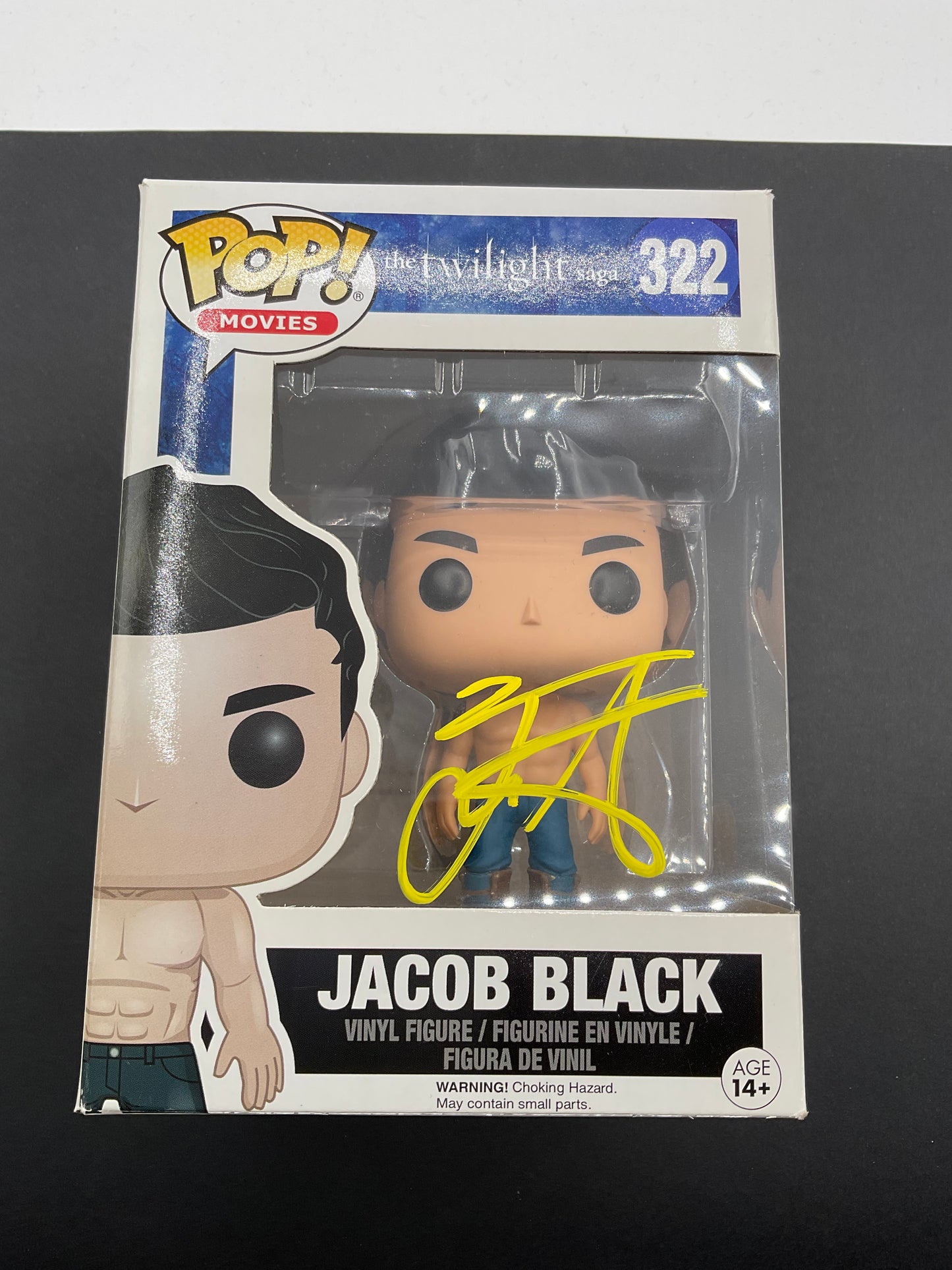 Taylor Lautner Twilight signed Funko Pop 322 Beckett COA