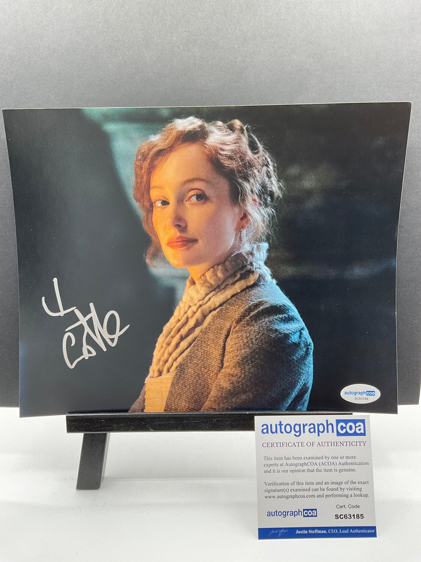 Lotte Verbeek Outlander signed photo 8x10 ACOA