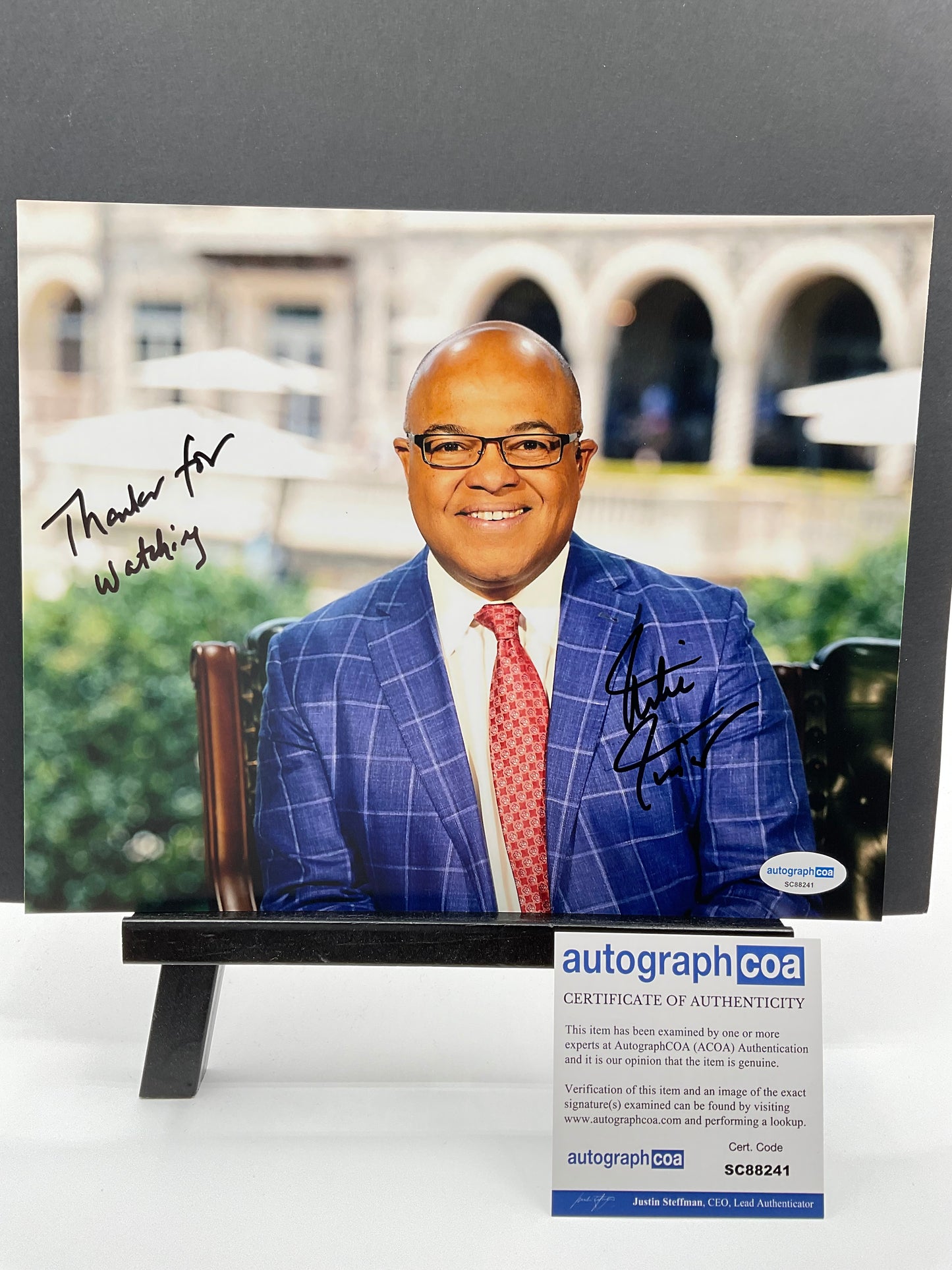 Mike Tirico Kentucky Derby signed photo 8x10 ACOA