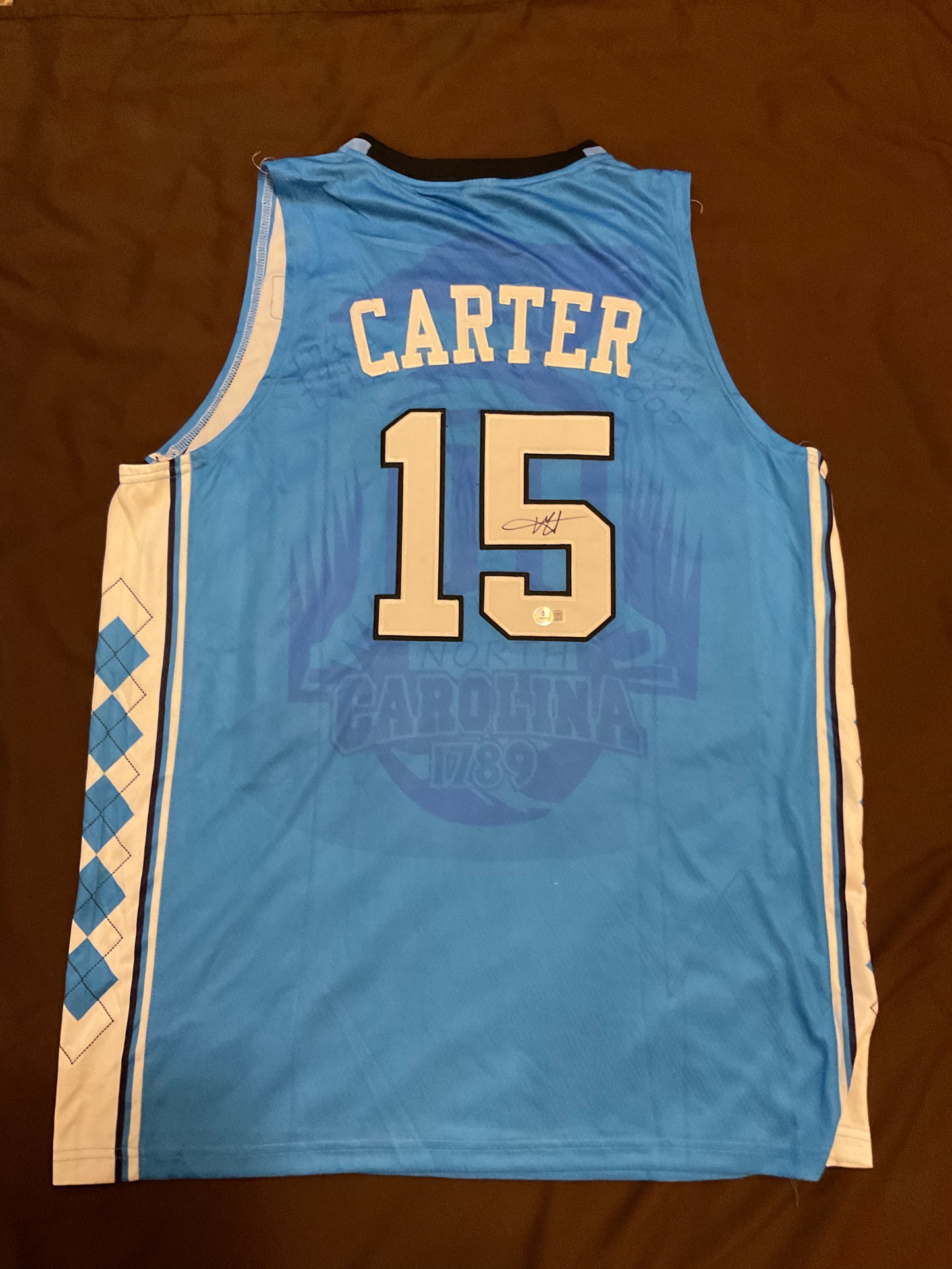 Vince Carter North Carolina signed Jersey Beckett XL