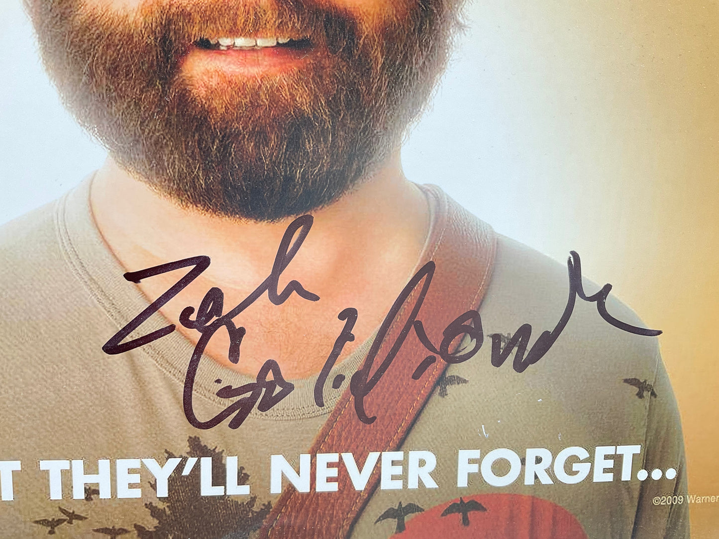 Zach Galifianakis Hangover signed 11x14 Beckett Rare!!