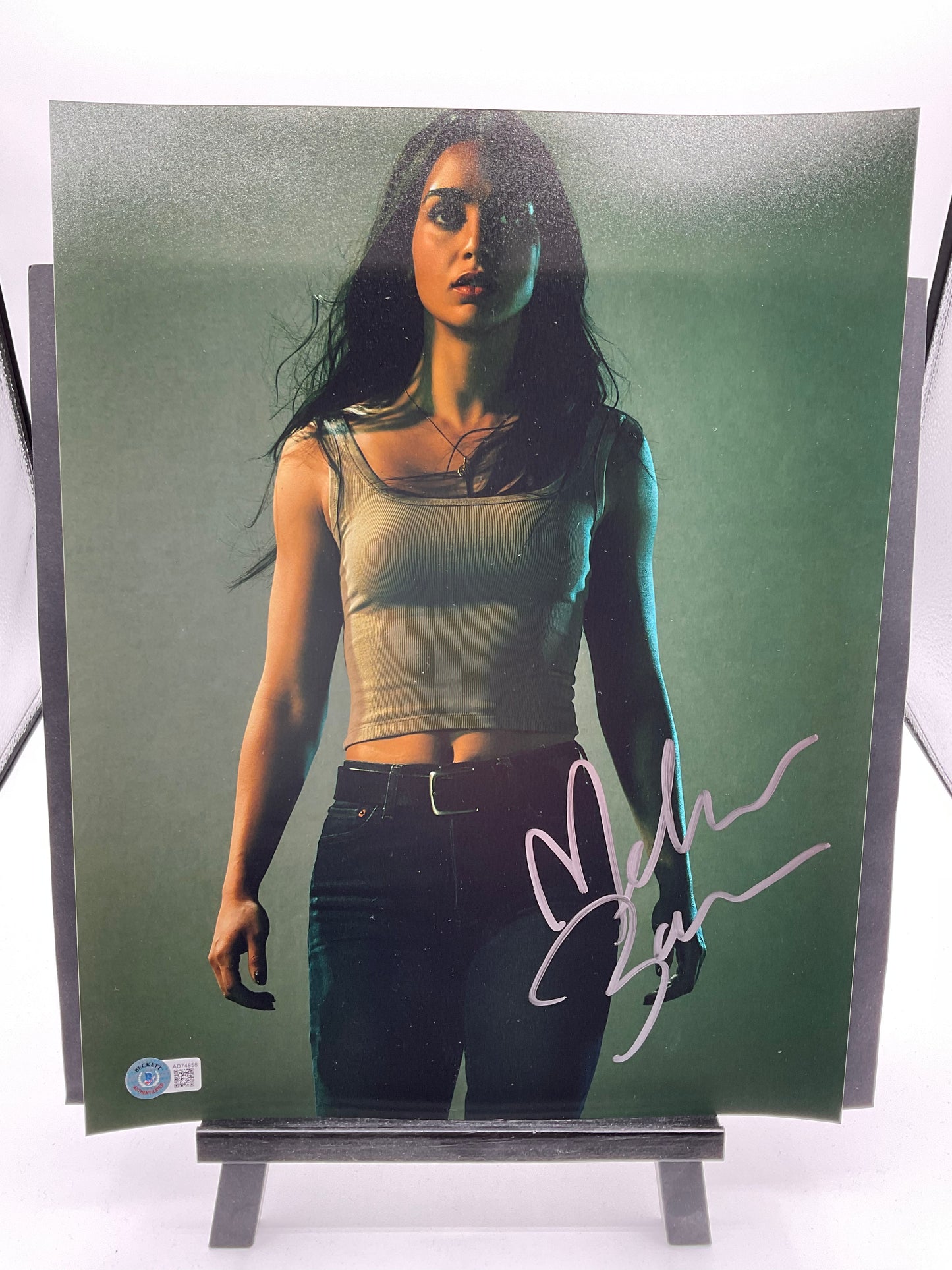 Melissa Barrera Scream signed photo 11x14 Beckett