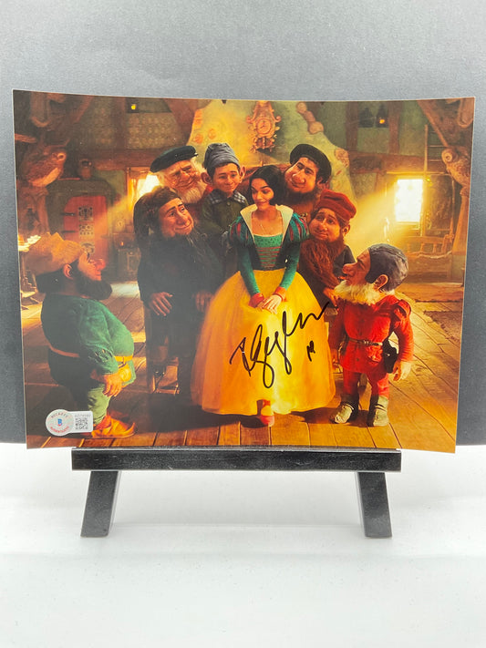 Rachel Zegler Snow White signed photo 8x10 Beckett