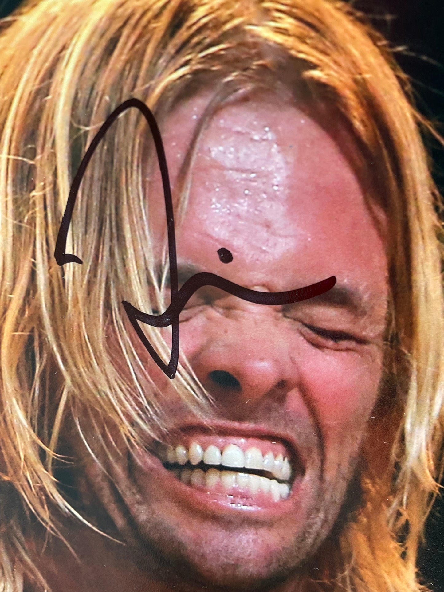 Taylor Hawkins Foo Fighters signed photo 8x10 Beckett RIP