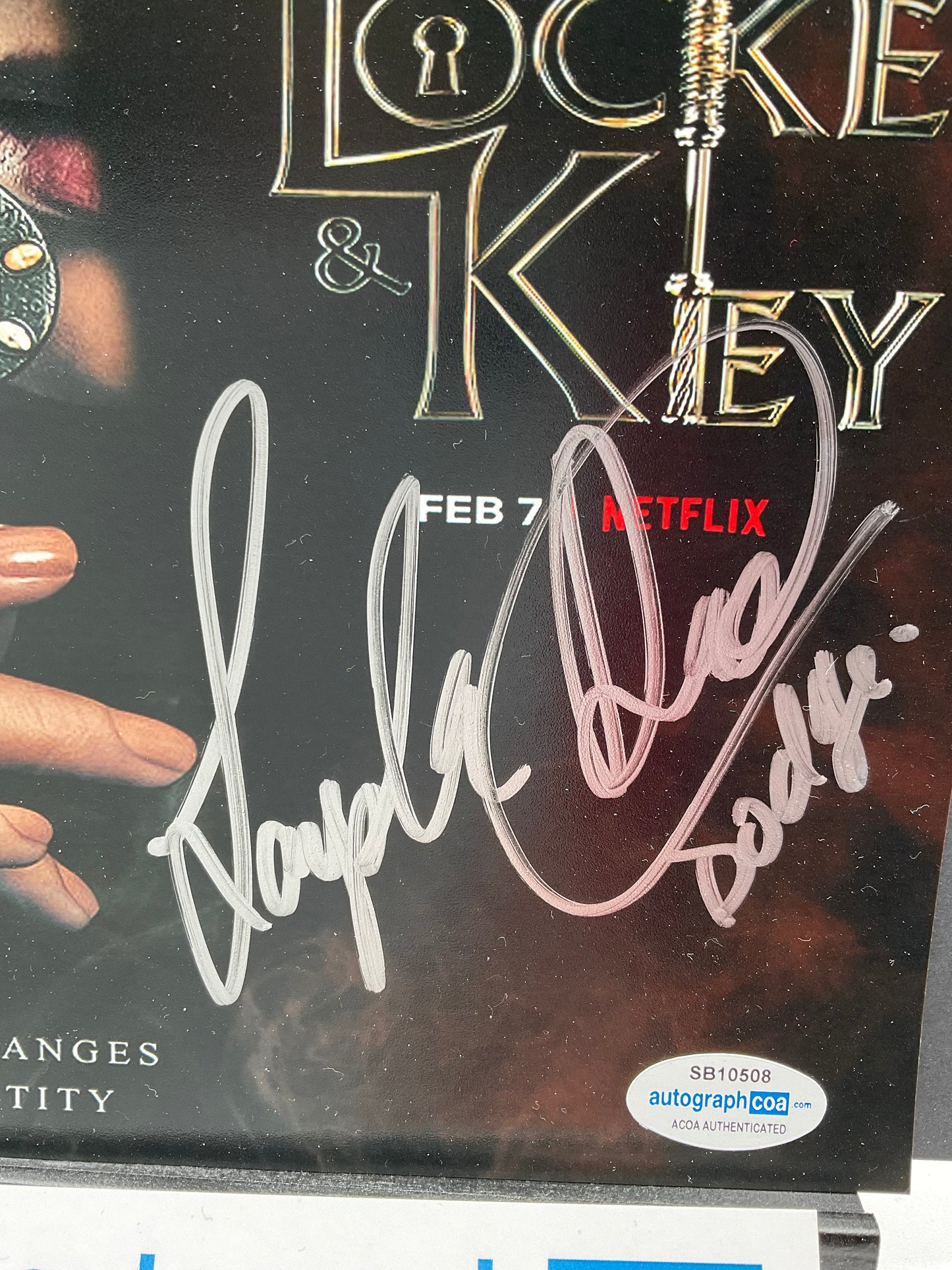 Laysla De Oliveira Locke and Key signed photo 8x10 ACOA Dodge Inscription