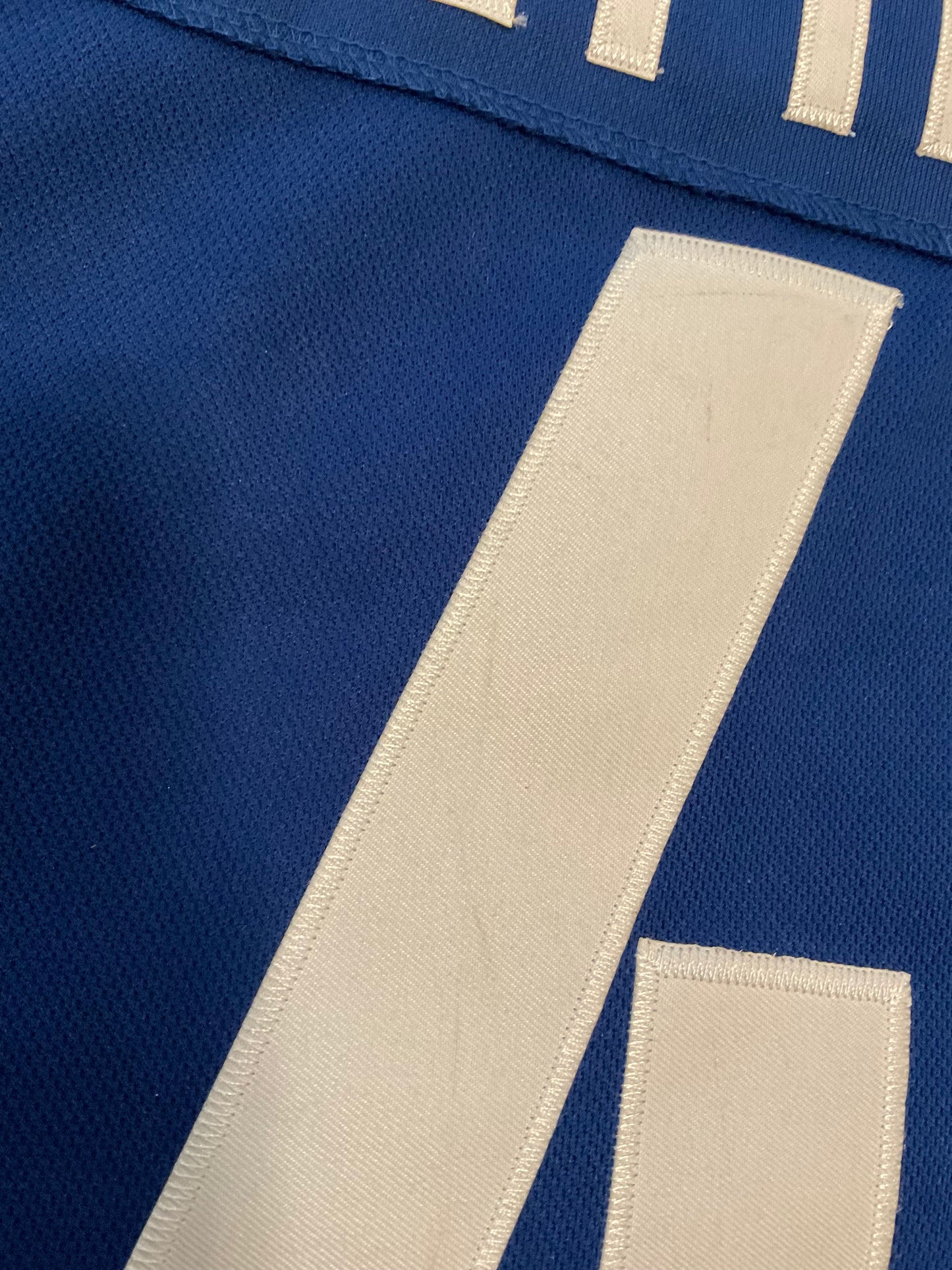Elias Pettersson Vancouver Canucks signed Jersey Beckett