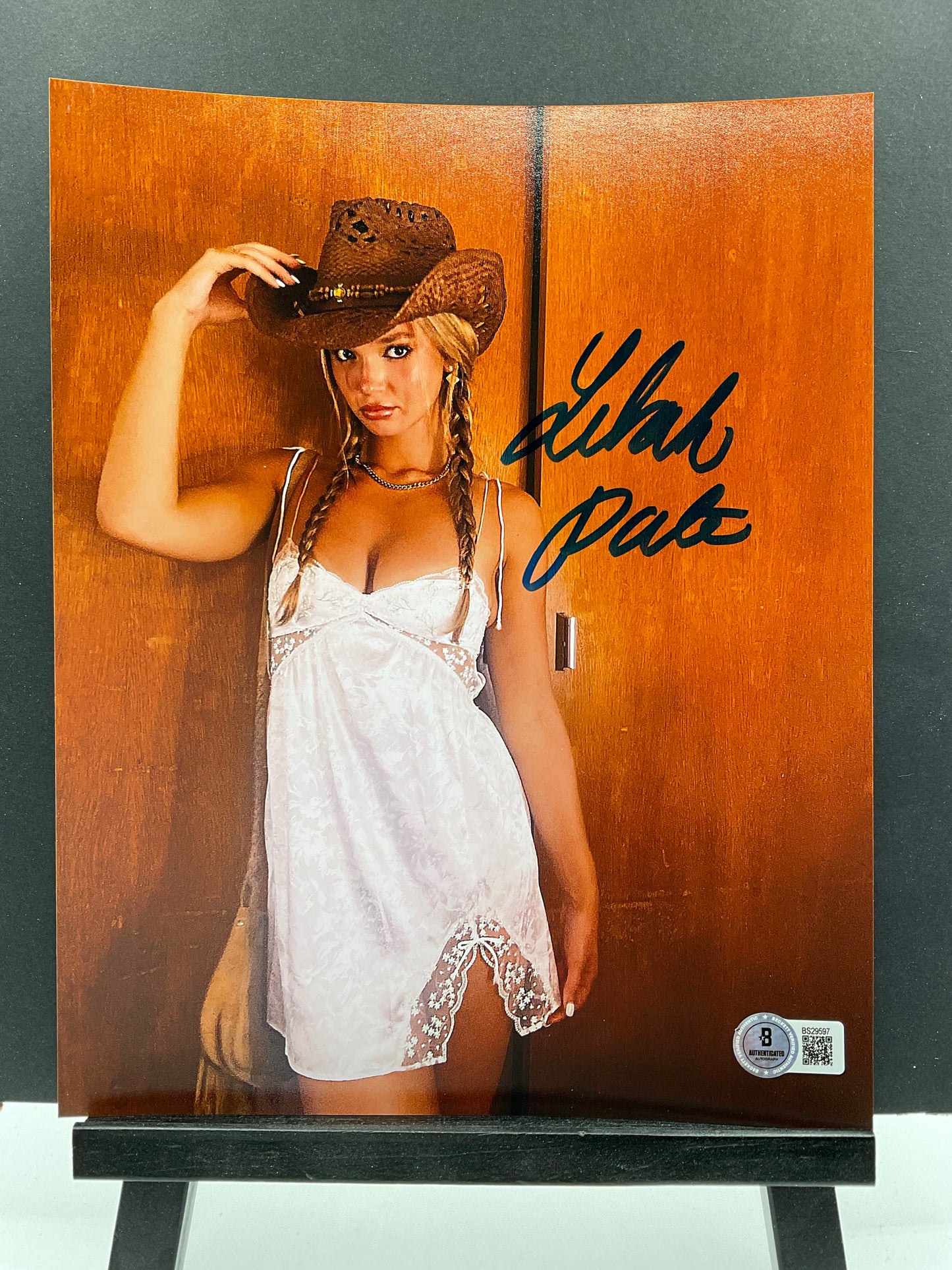Lilah Pate Runarounds signed Photo 8x10 Beckett Sexy