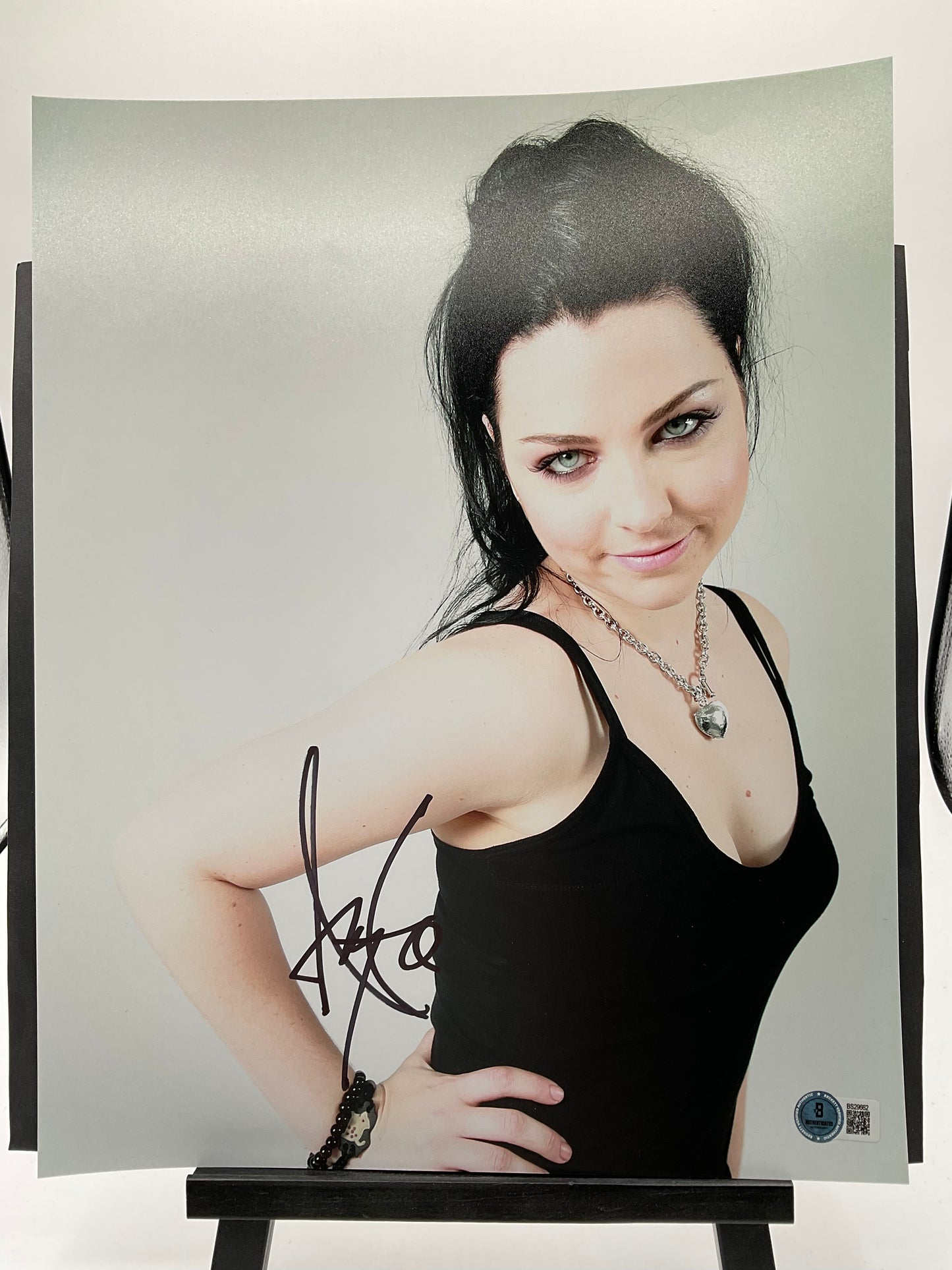 Amy Lee Evanescence signed photo 11x14 Beckett Music