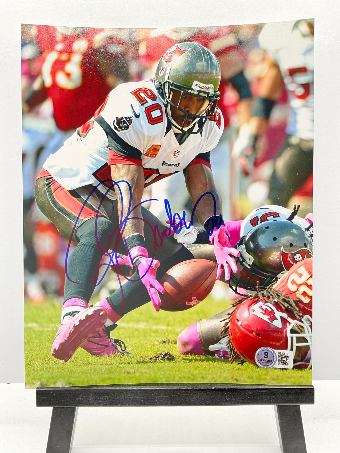 Ronde Barber Buccaneers signed photo 8x10 Beckett NFL