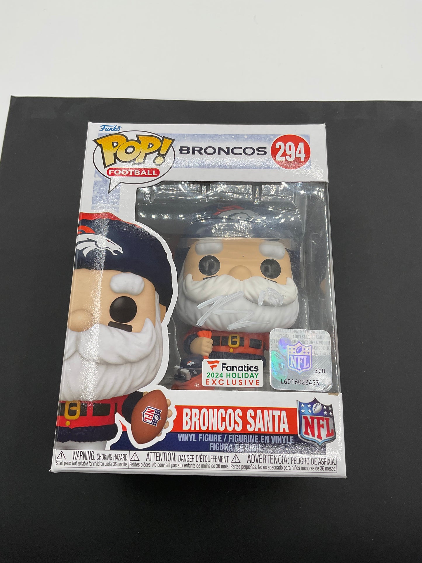 Bo Nix Broncos Santa Funko Pop signed ACOA Oregon NFL