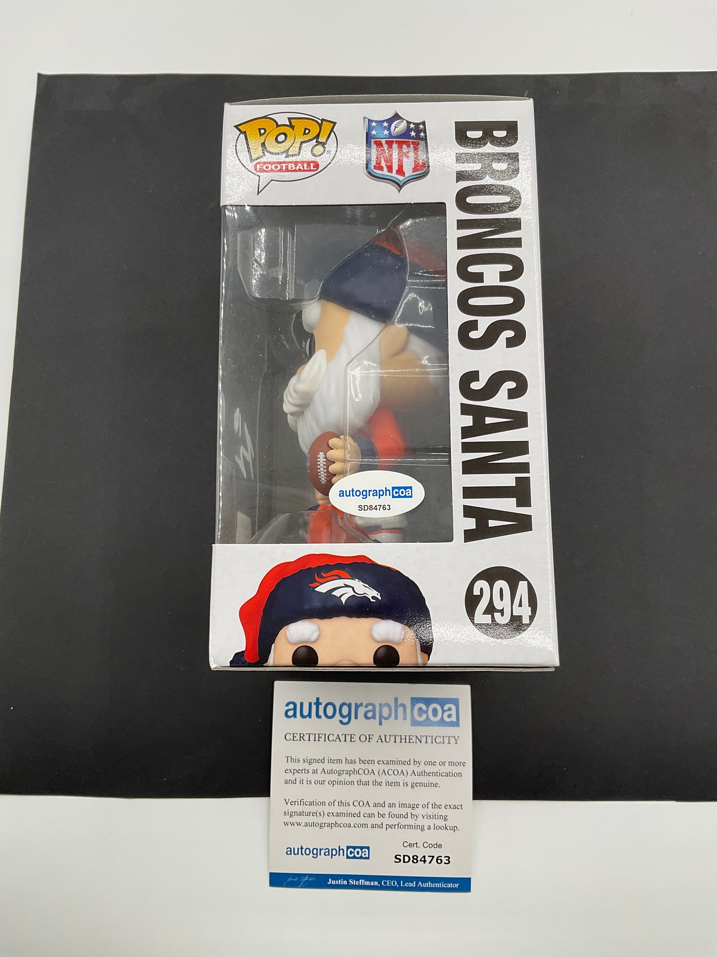 Bo Nix Broncos Santa Funko Pop signed ACOA Oregon NFL