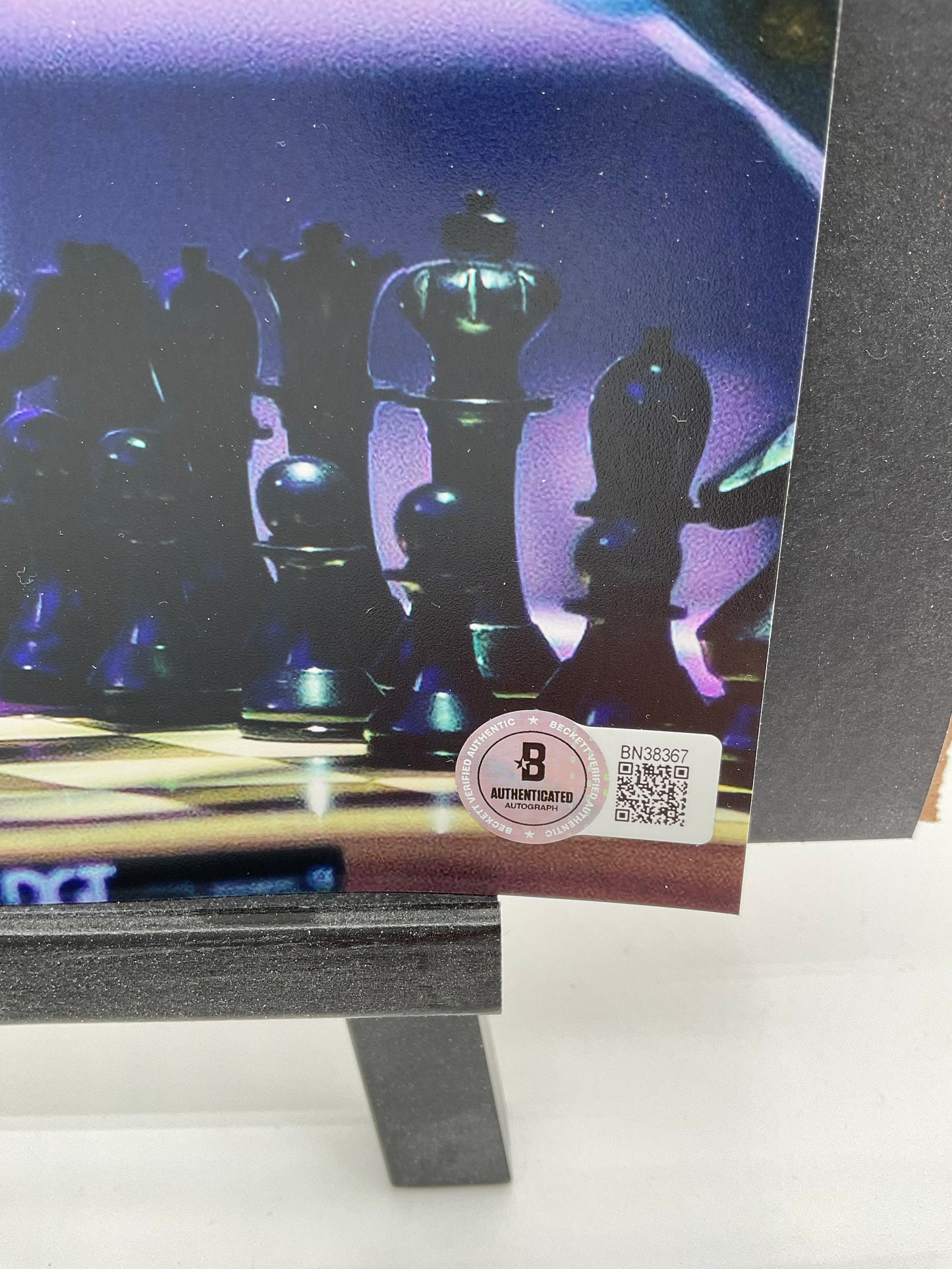 Magnus Carlsen Chess signed Photo 8x10 Beckett Grandmaster