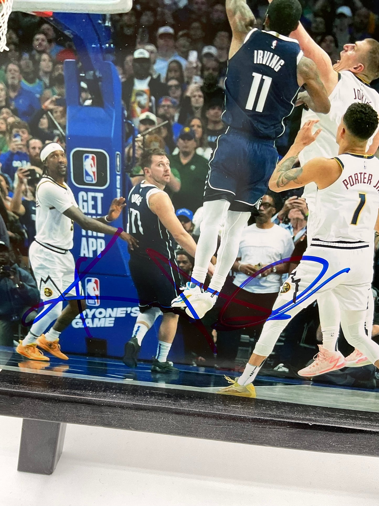 Kyrie Irving Dallas Mavericks signed photo 8x10 Beckett NBA Duke