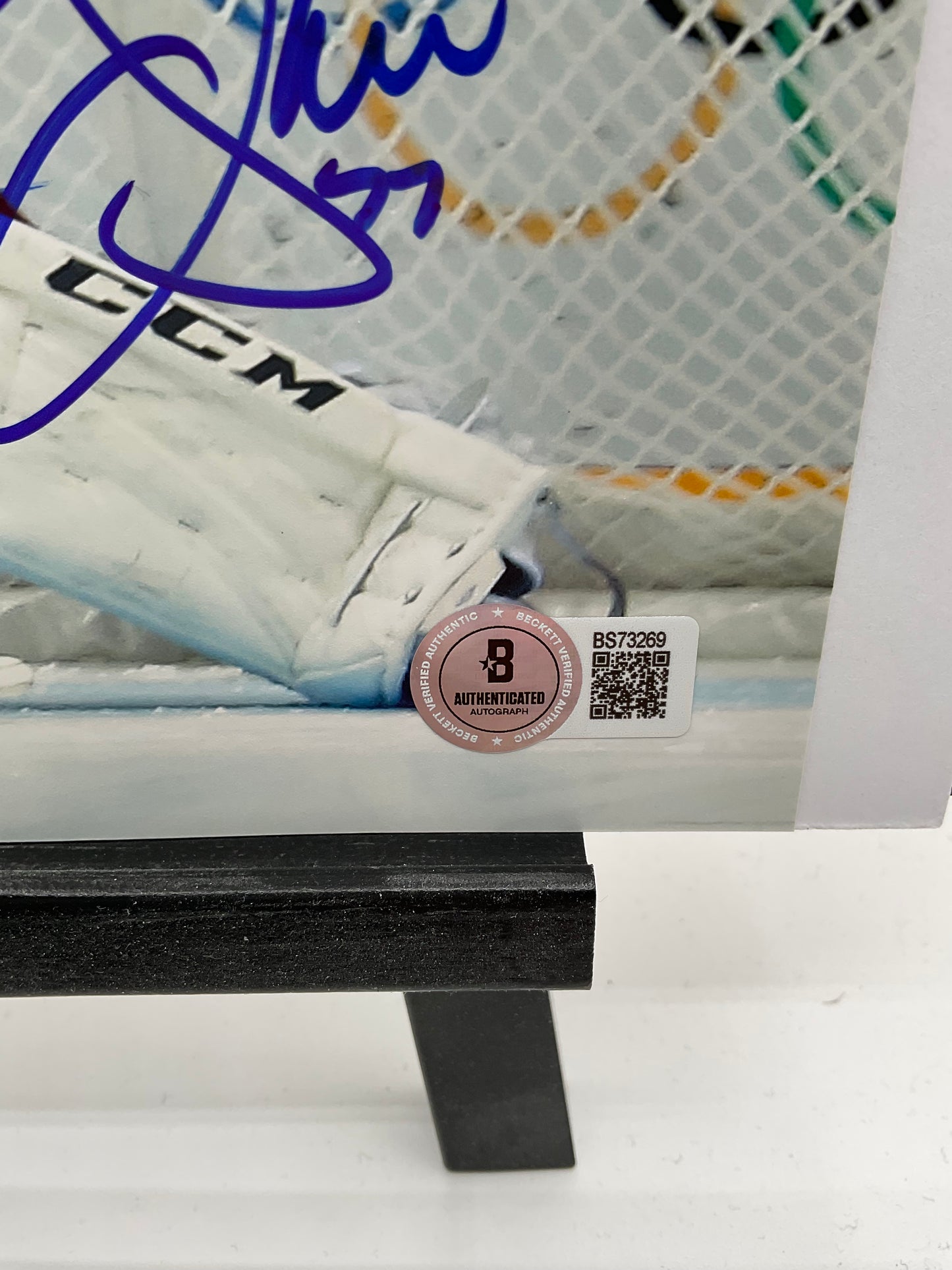 T.J. Oshie Team USA signed photo 8x10 Beckett NHL Olympics