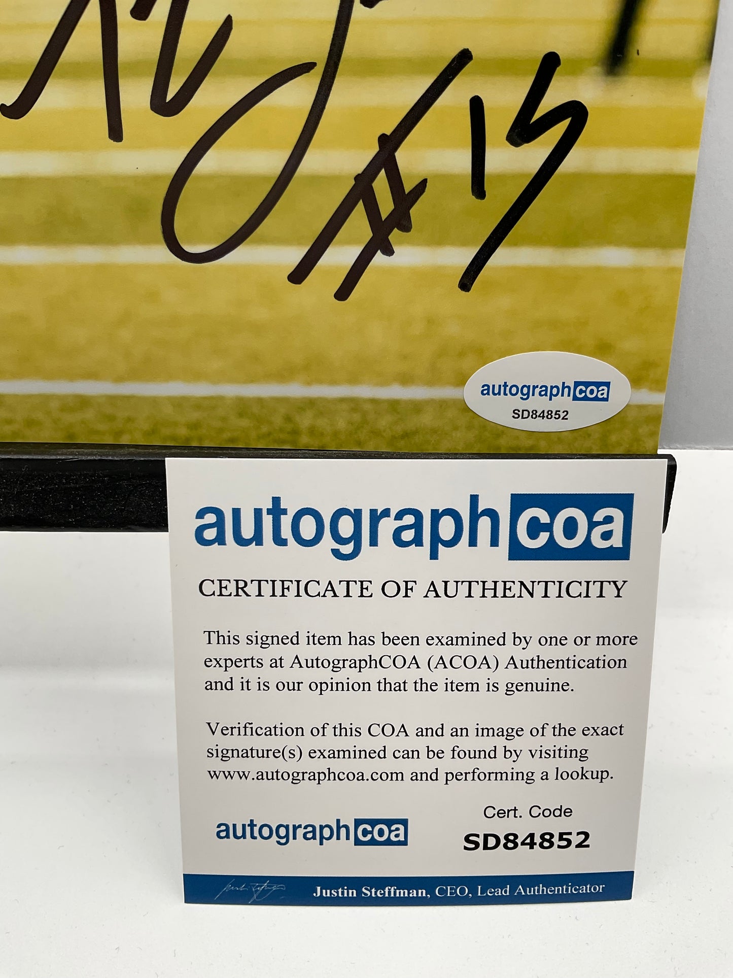 Tez Johnson Oregon Ducks signed photo 8x10 ACOA NFL Tampa Bay