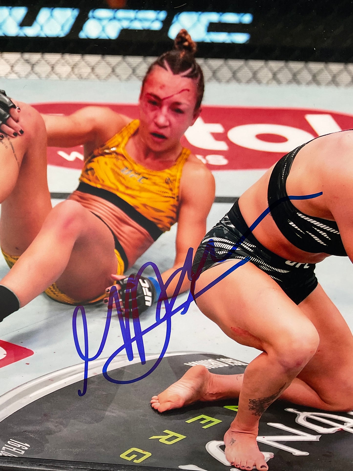 Mackenzie Dern UFC signed photo 8x10 ACOA Sexy