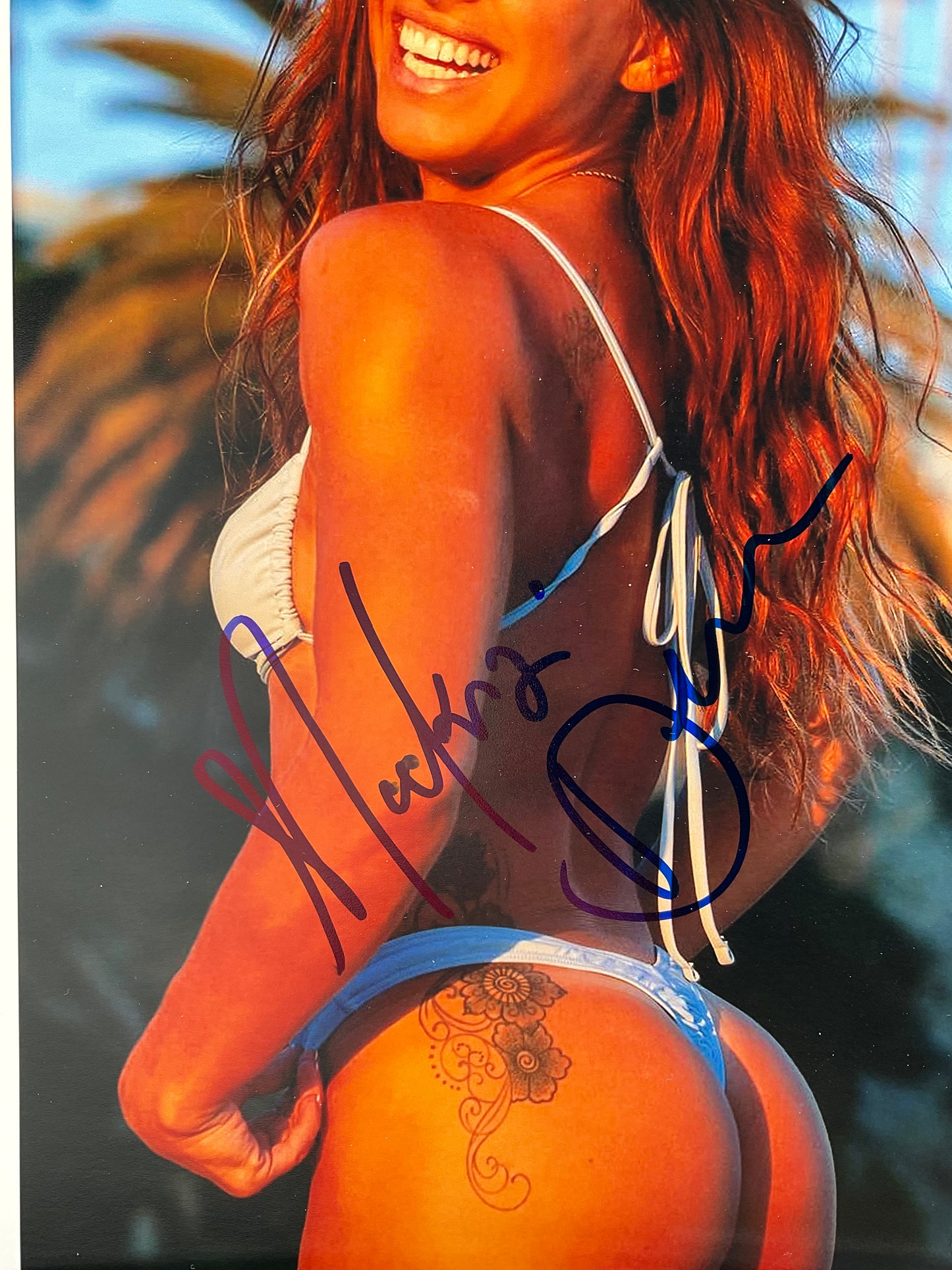 Mackenzie Dern signed photo 8x10 ACOA Sexy UFC