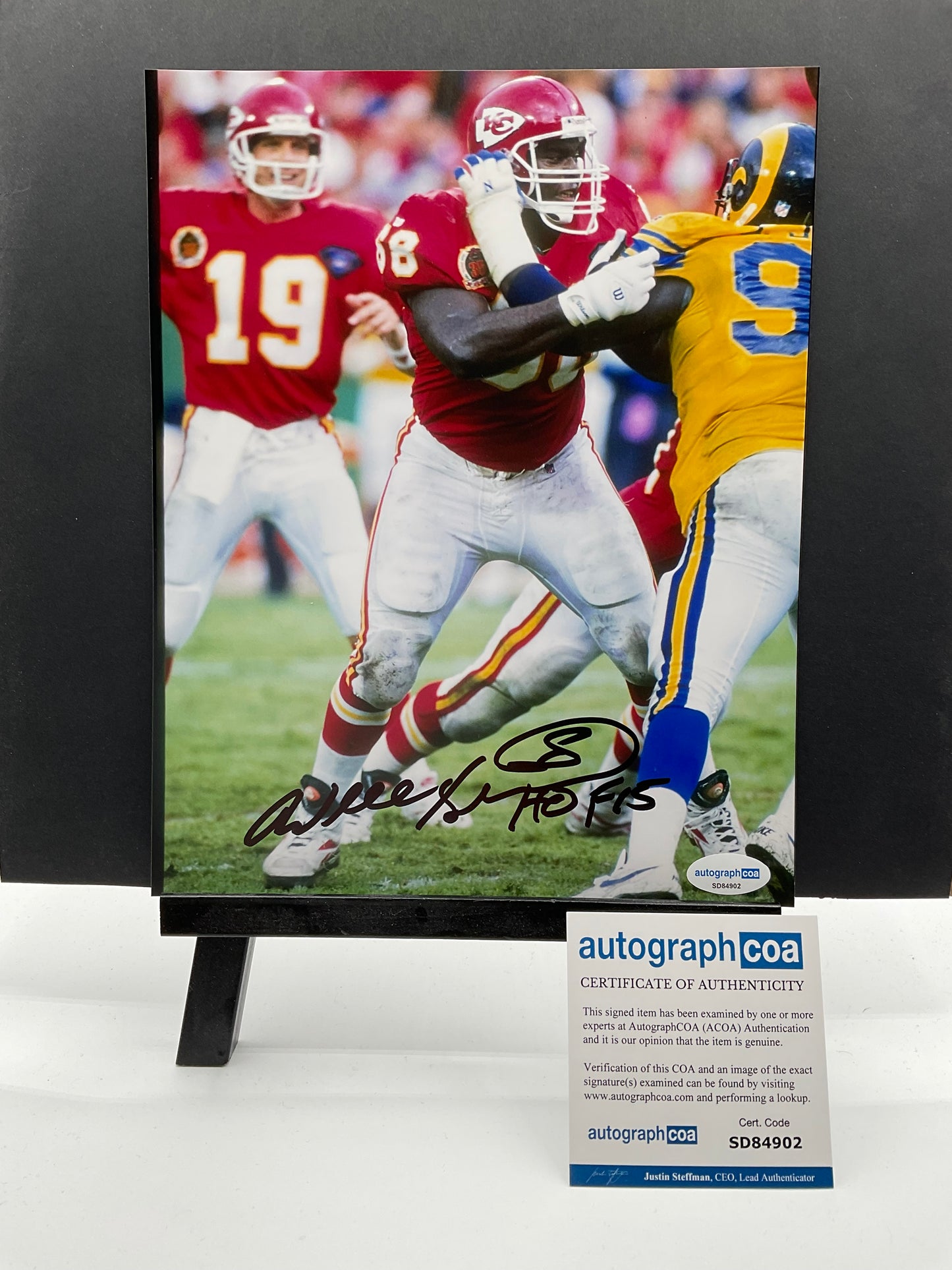 Will Shields Kansas City Chiefs signed photo 8x10 ACOA NFL