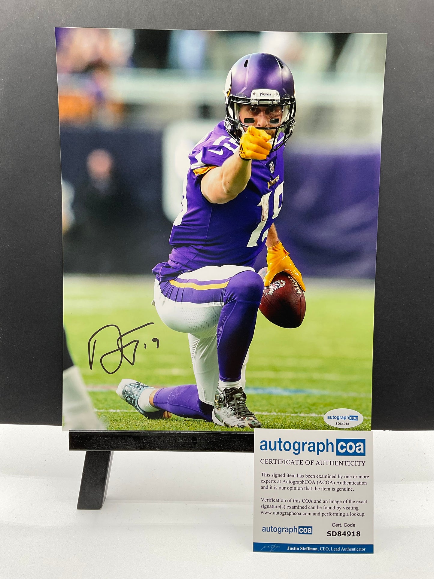 Adam Thielen Minnesota Vikings signed photo 8x10 ACOA