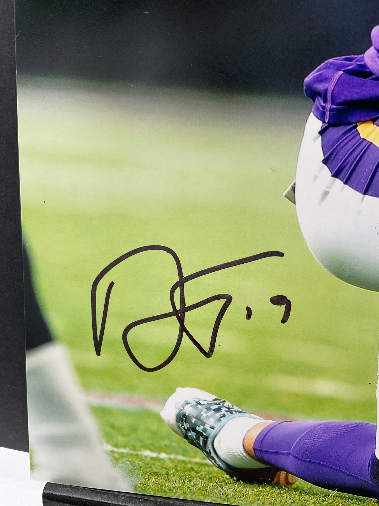 Adam Thielen Minnesota Vikings signed photo 8x10 ACOA